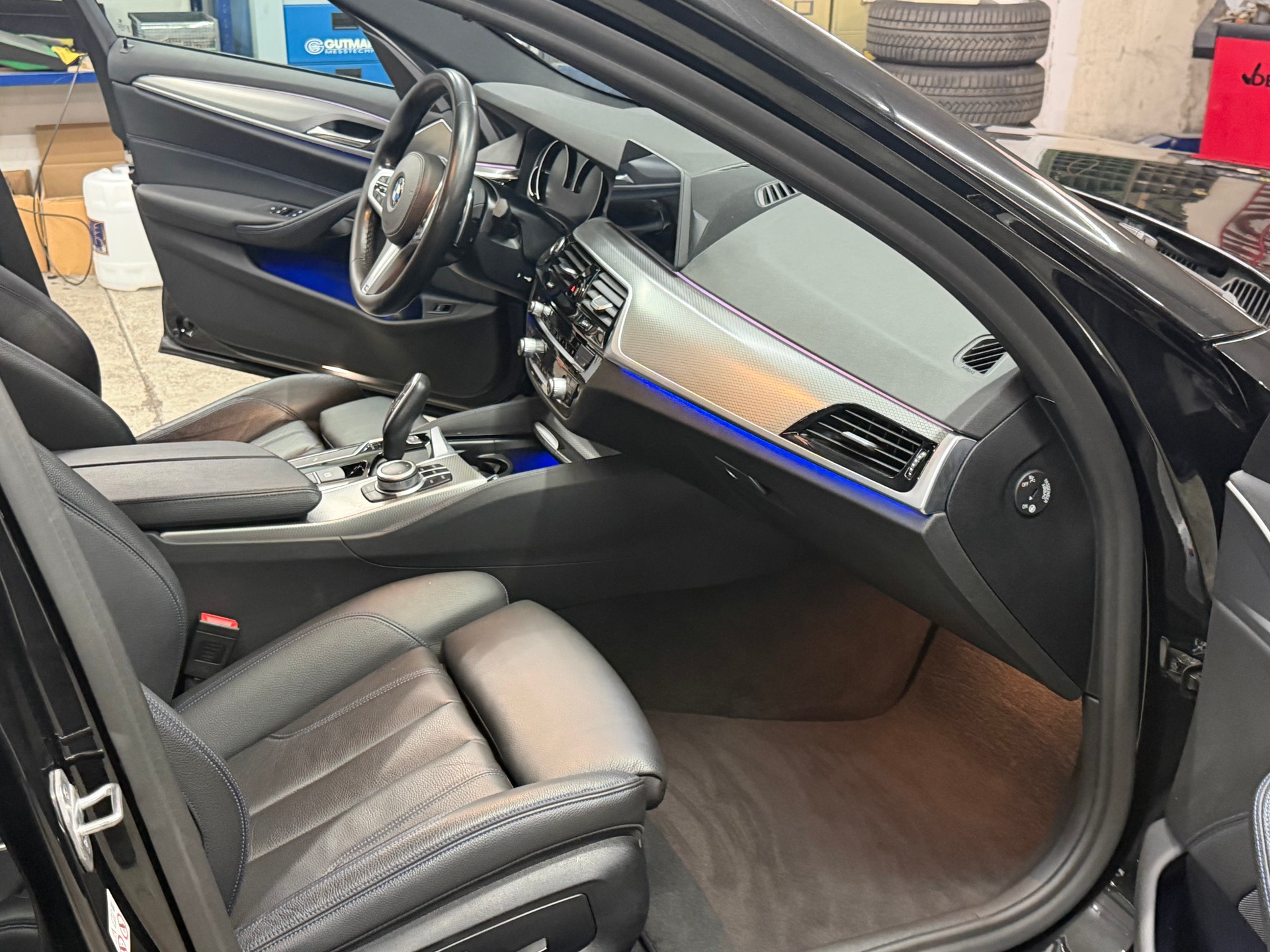 BMW 530d xDrive Touring Pure M Sport Edition Steptr.-image-7