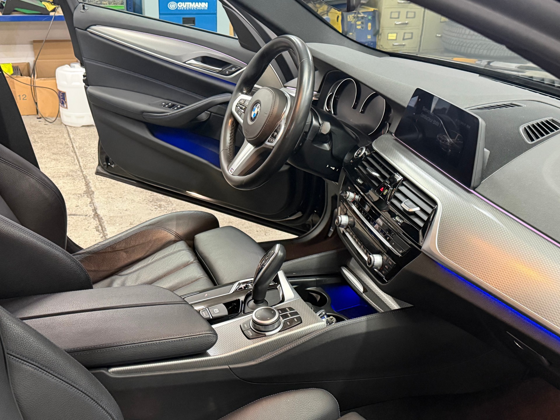 BMW 530d xDrive Touring Pure M Sport Edition Steptr.-image-9