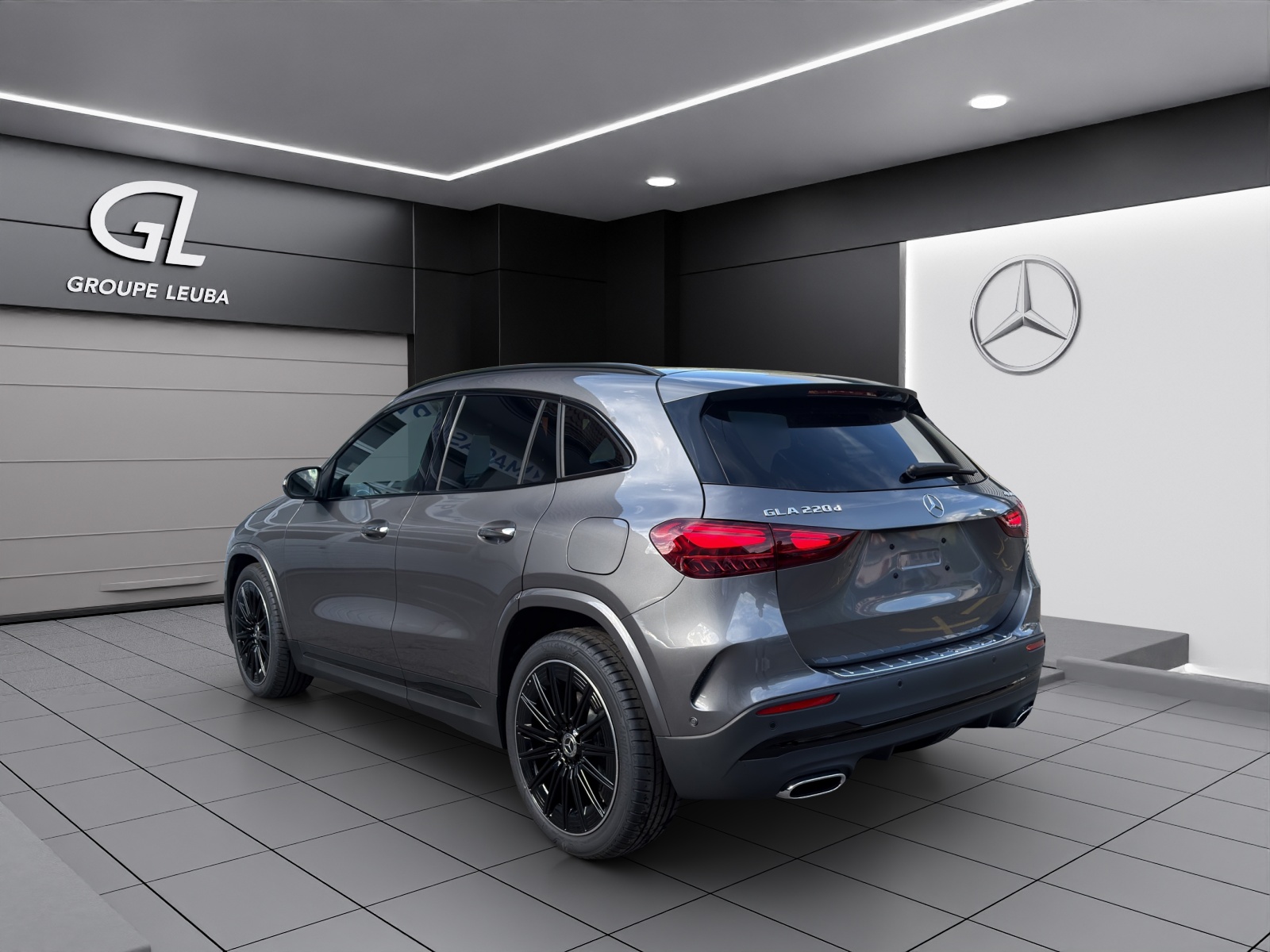Image MERCEDES-BENZ GLA-220 GLA 220d 4Matic 8G-DCTSwiss Star