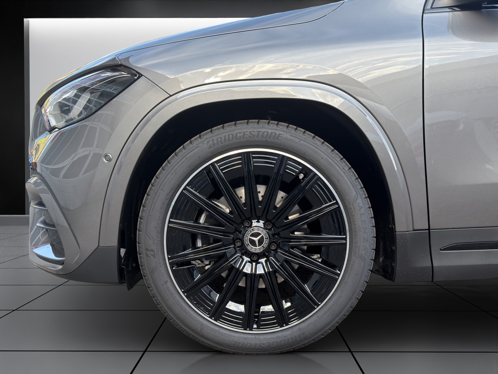 Image MERCEDES-BENZ GLA-220 GLA 220d 4Matic 8G-DCTSwiss Star