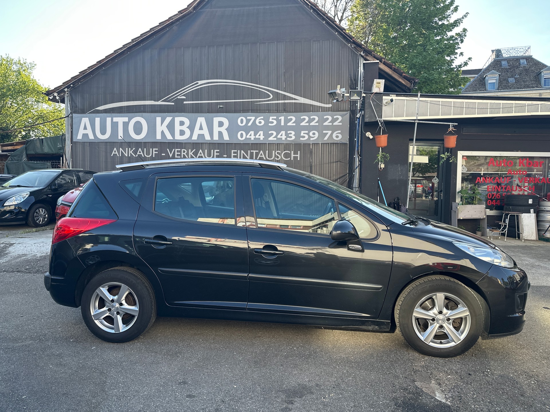 PEUGEOT 207 SW 1.4 16V Sport-image-7