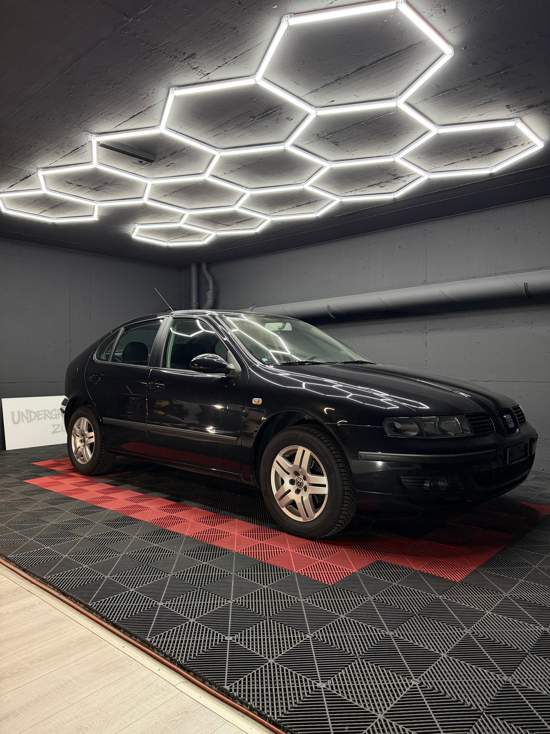 SEAT Leon 1.9 TDI Last Edition-image-1