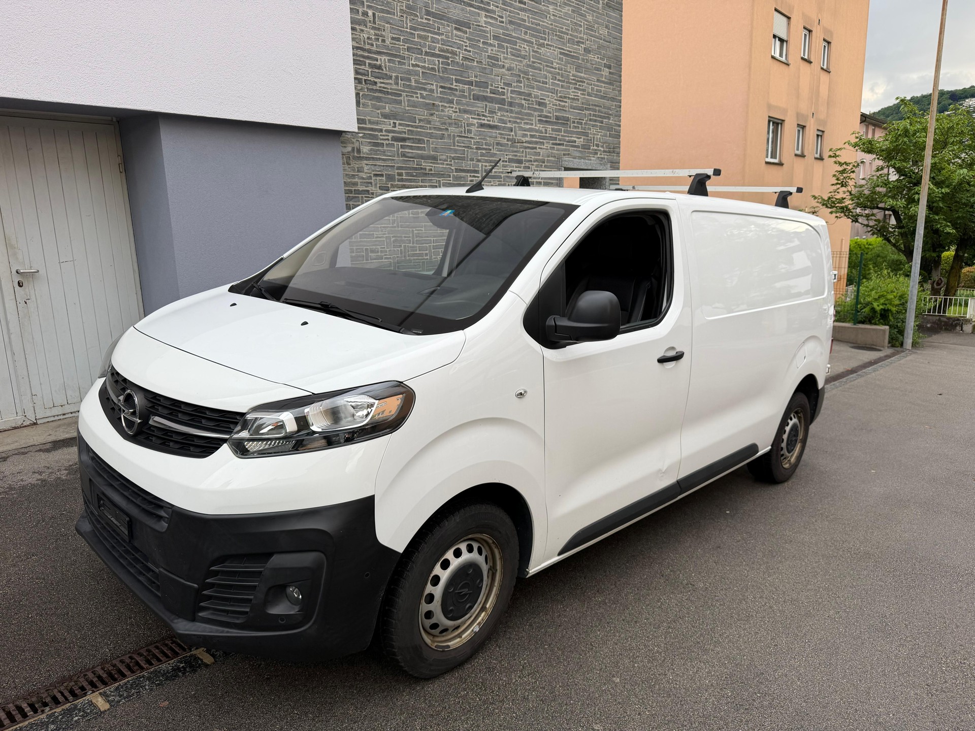 OPEL Vivaro Cargo 2.0 CDTI Essentia s/s S EH-image-2