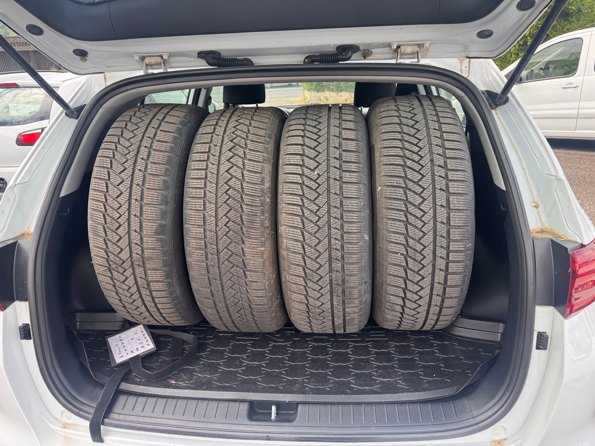 KIA Sportage 1.6 T-GDi Style 4WD Automat-image-8