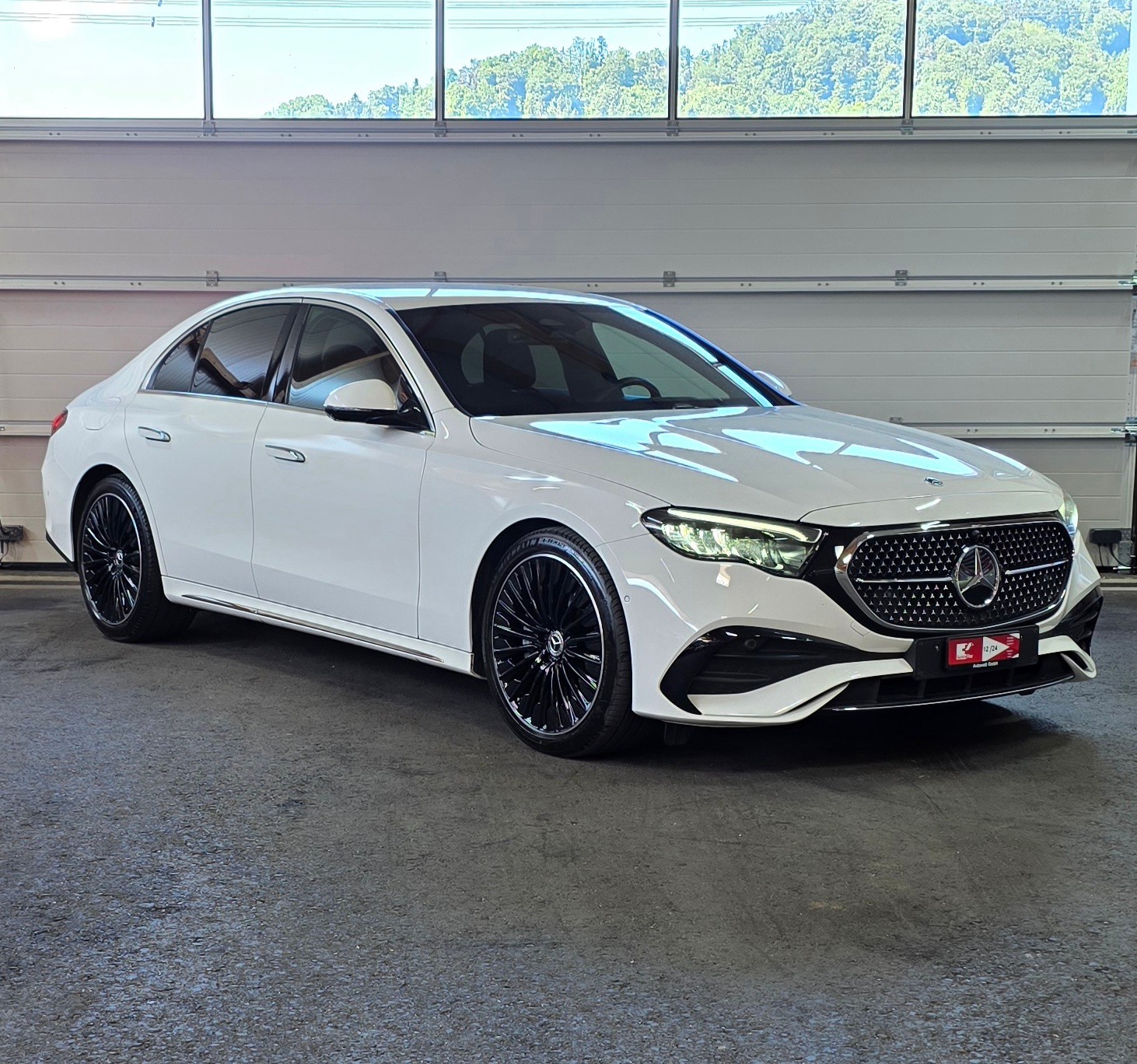 MERCEDES-BENZ E 220 d AMG Line 9G-Tronic *Werksgarantie**ACC*Laneassist*Ambientebeleuchtung*Sitzheizung*-image-6