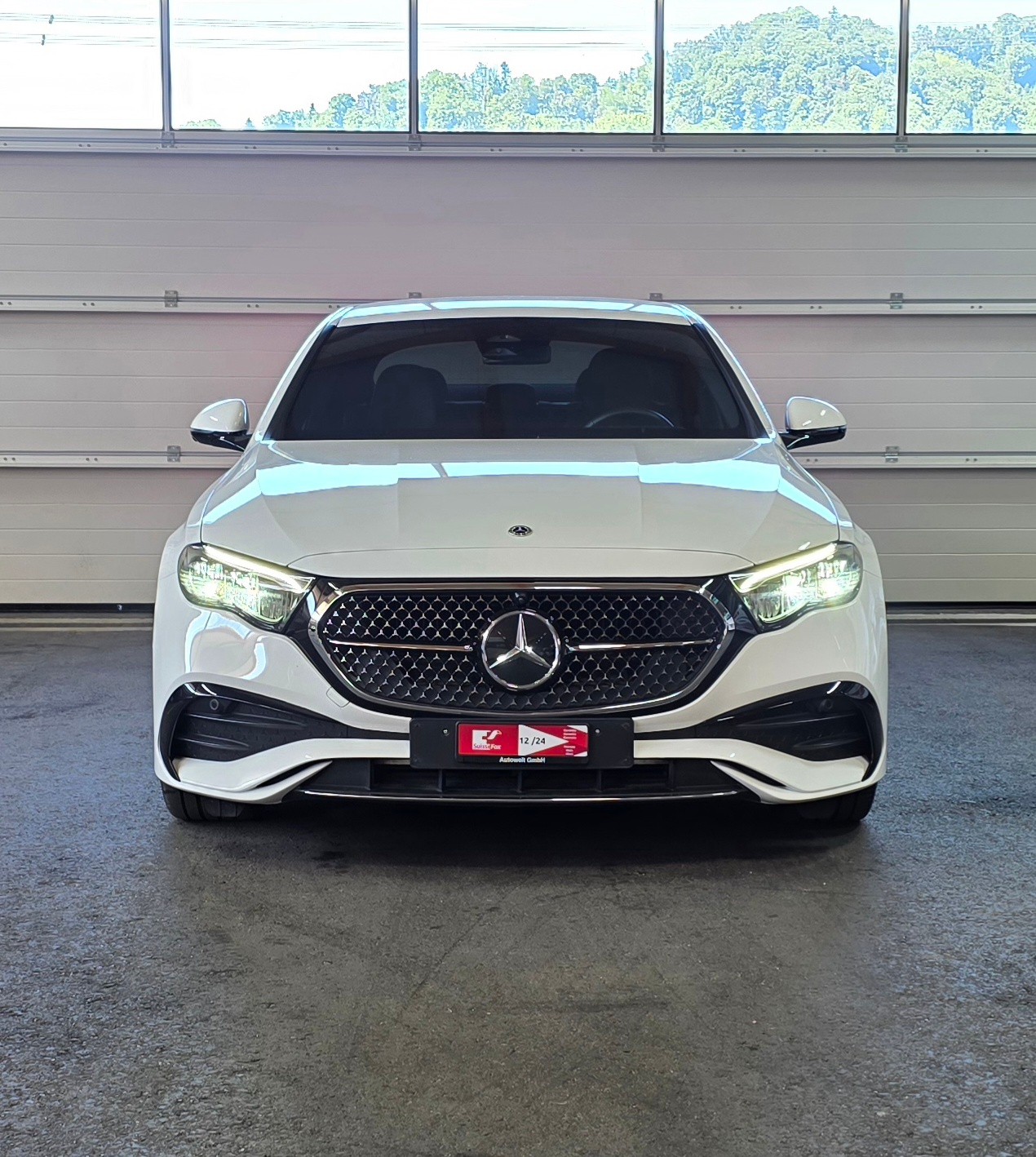 MERCEDES-BENZ E 220 d AMG Line 9G-Tronic *Werksgarantie**ACC*Laneassist*Ambientebeleuchtung*Sitzheizung*-image-7