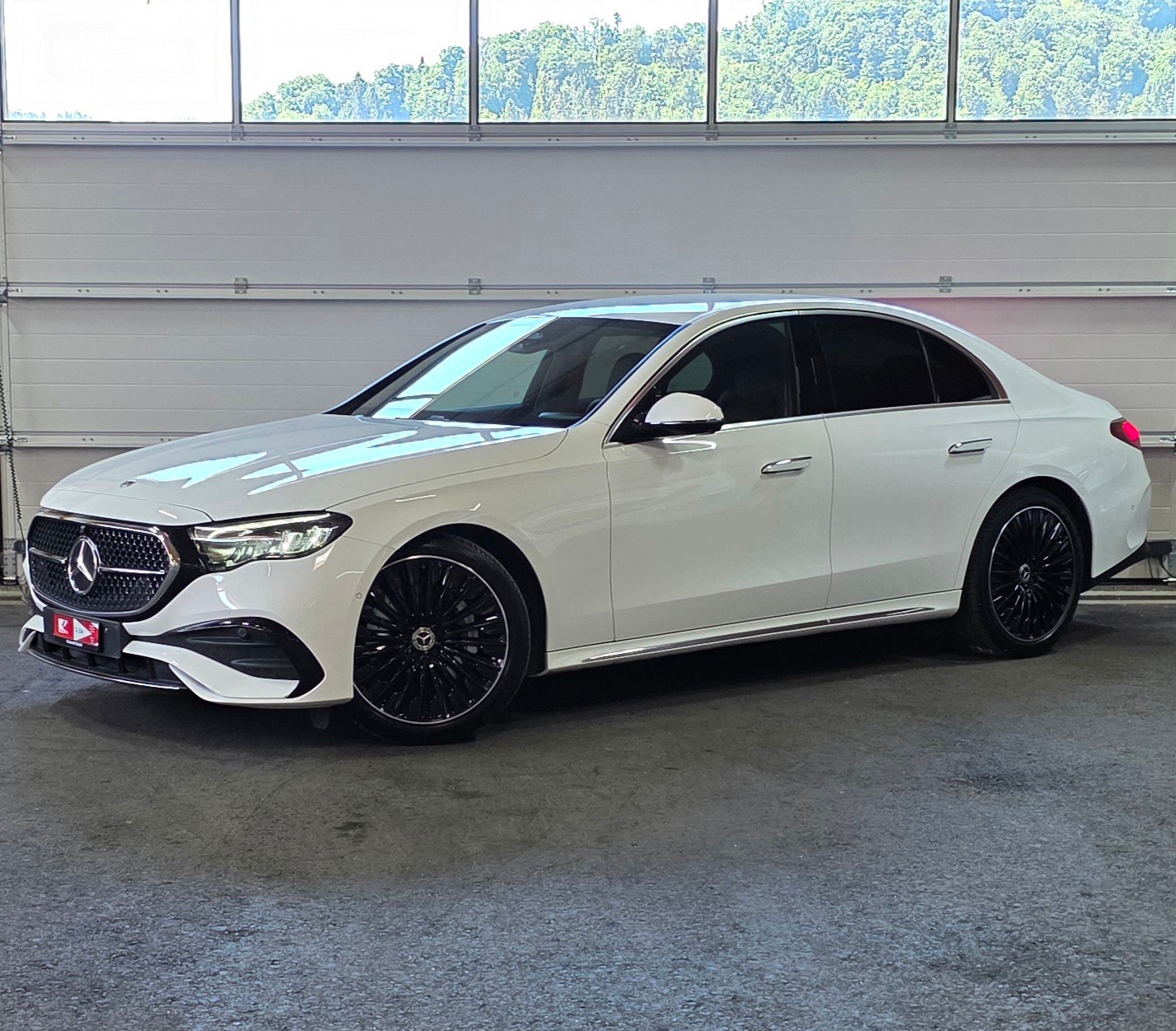 MERCEDES-BENZ E 220 d AMG Line 9G-Tronic *Werksgarantie**ACC*Laneassist*Ambientebeleuchtung*Sitzheizung*