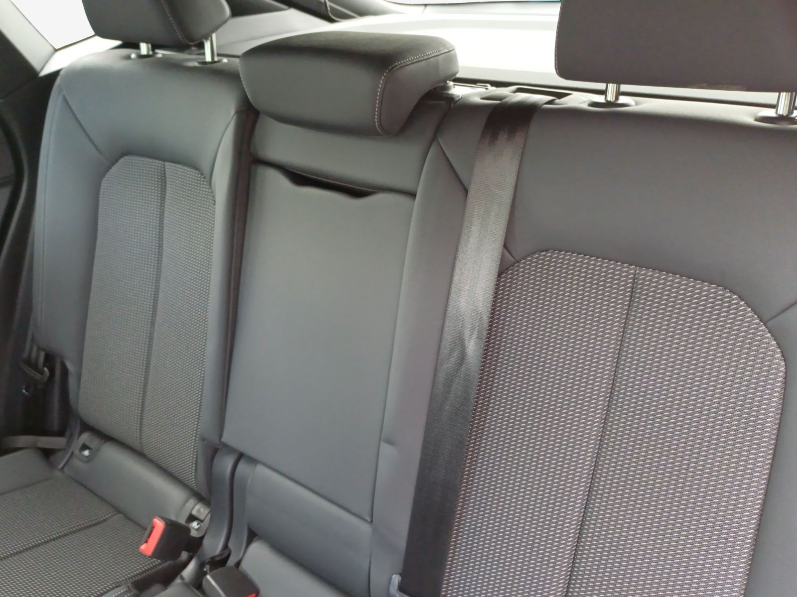 AUDI Q3 Sportback 35 TFSI Attraction S-tronic-image-11