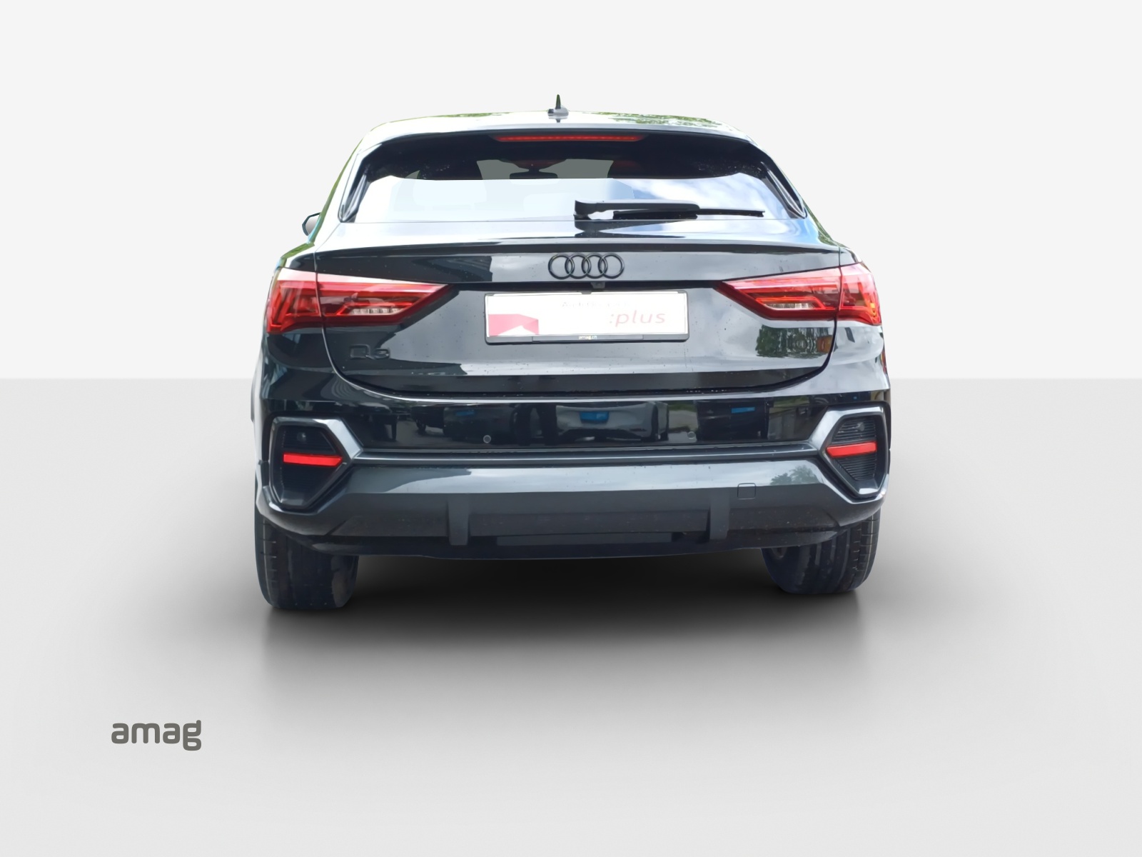 AUDI Q3 Sportback 35 TFSI Attraction S-tronic-image-3