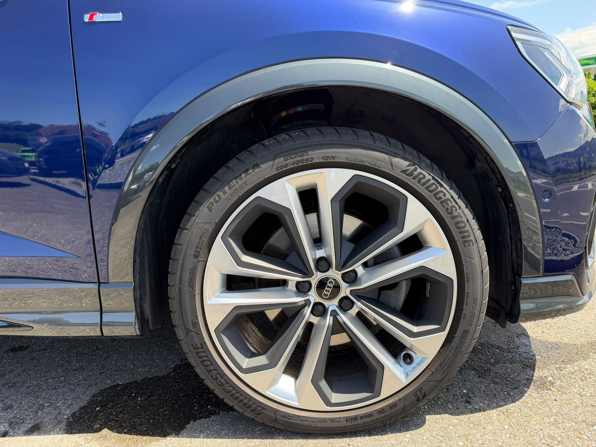 AUDI Q3 Sportback 45 TFSI S line quattro S-tronic-image-13