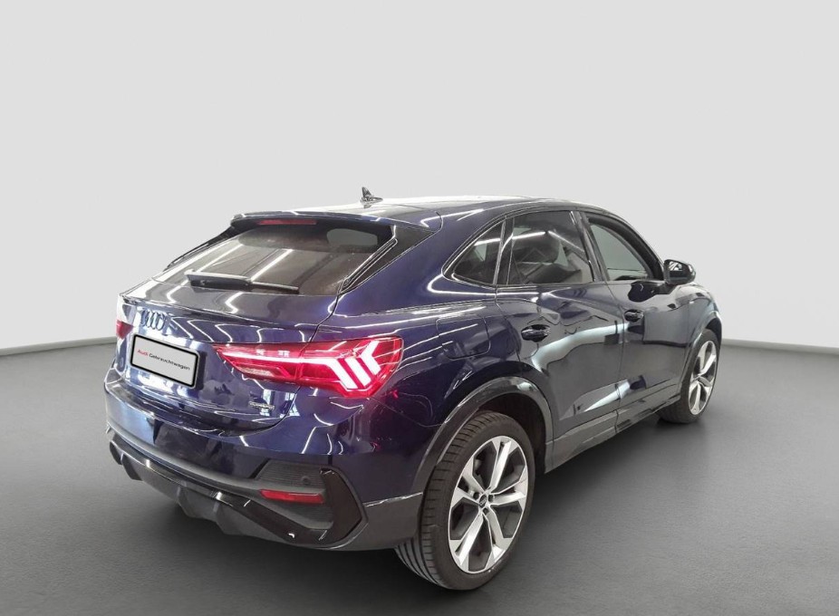 AUDI Q3 Sportback 45 TFSI S line quattro S-tronic-showroom-element-3