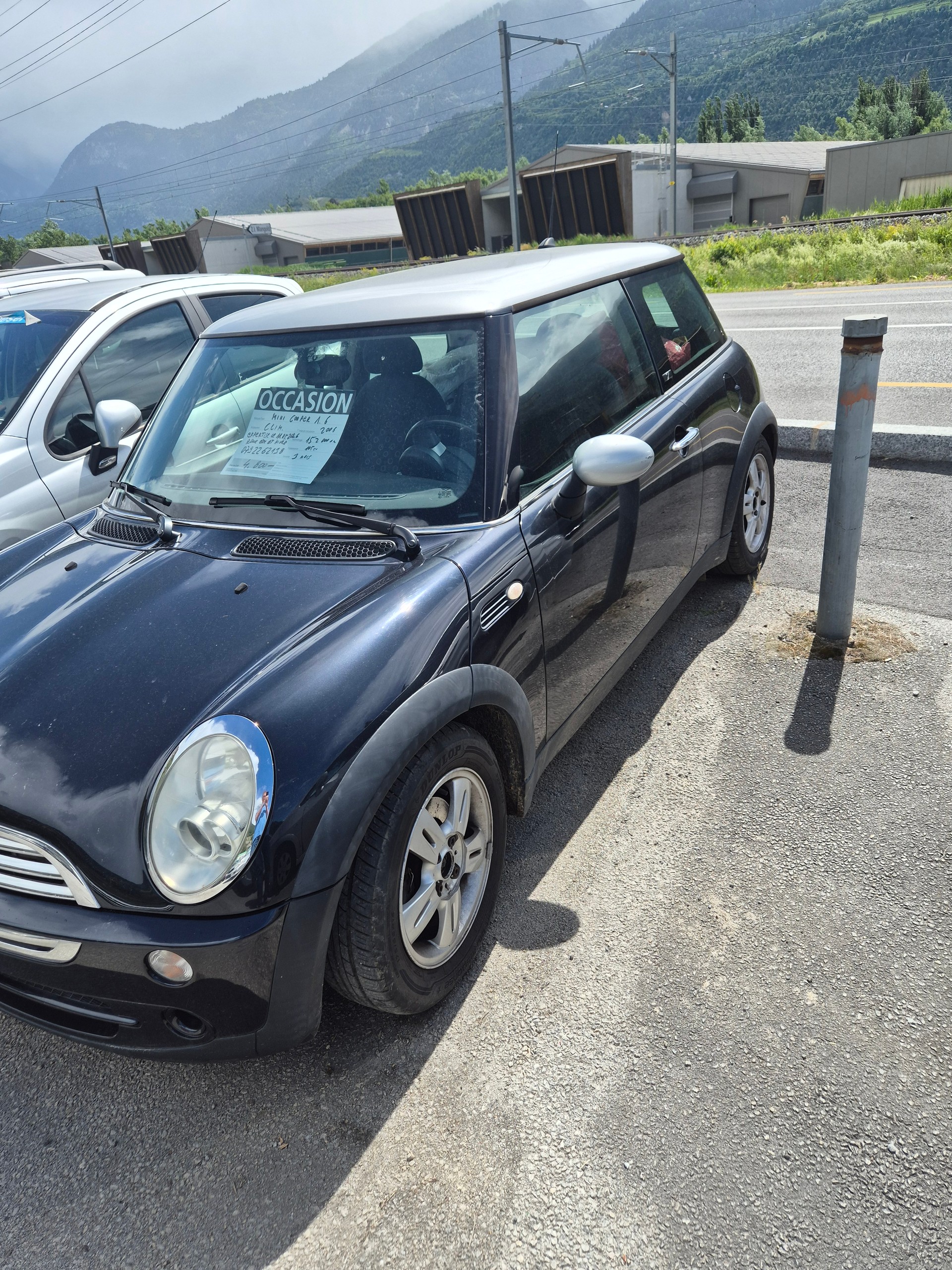 MINI Cooper-image-2