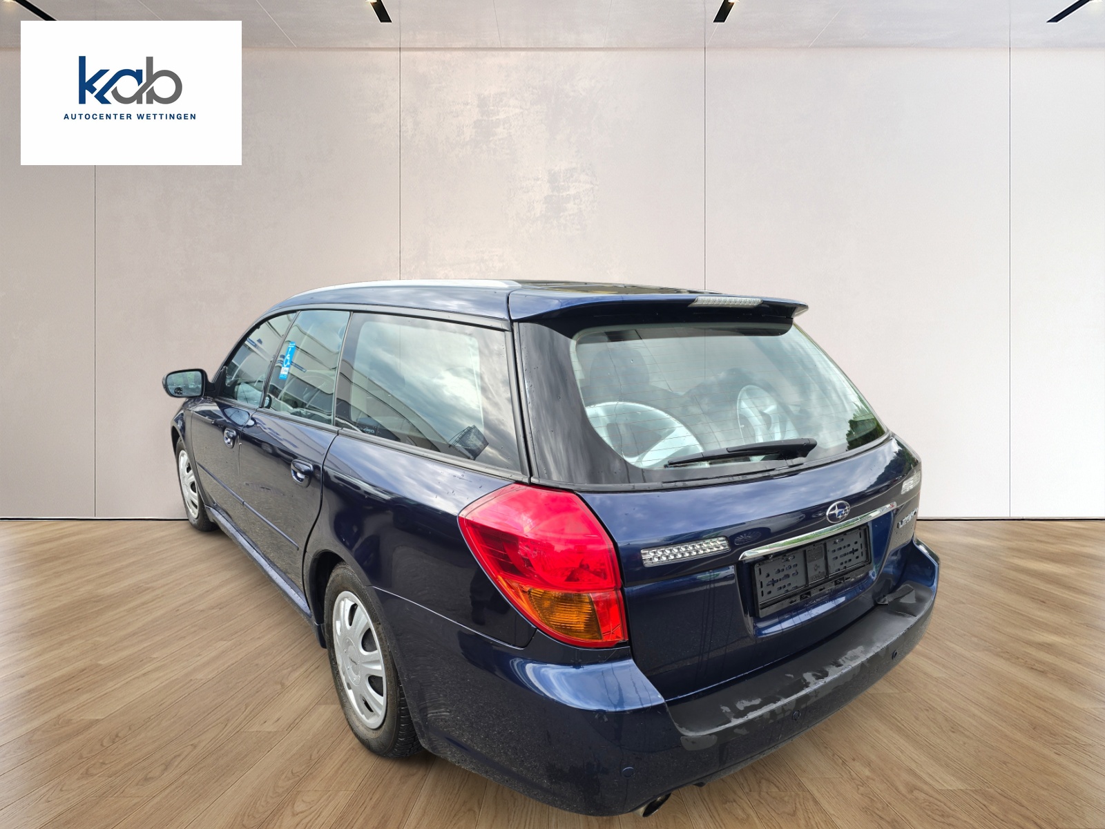 SUBARU Legacy 2.0R AWD Swiss-image-5