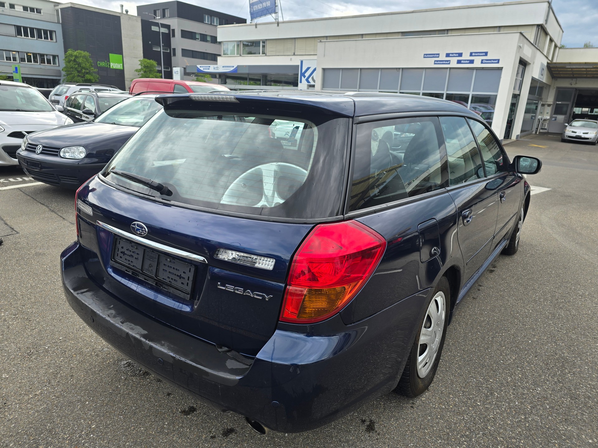 SUBARU Legacy 2.0R AWD Swiss-image-30