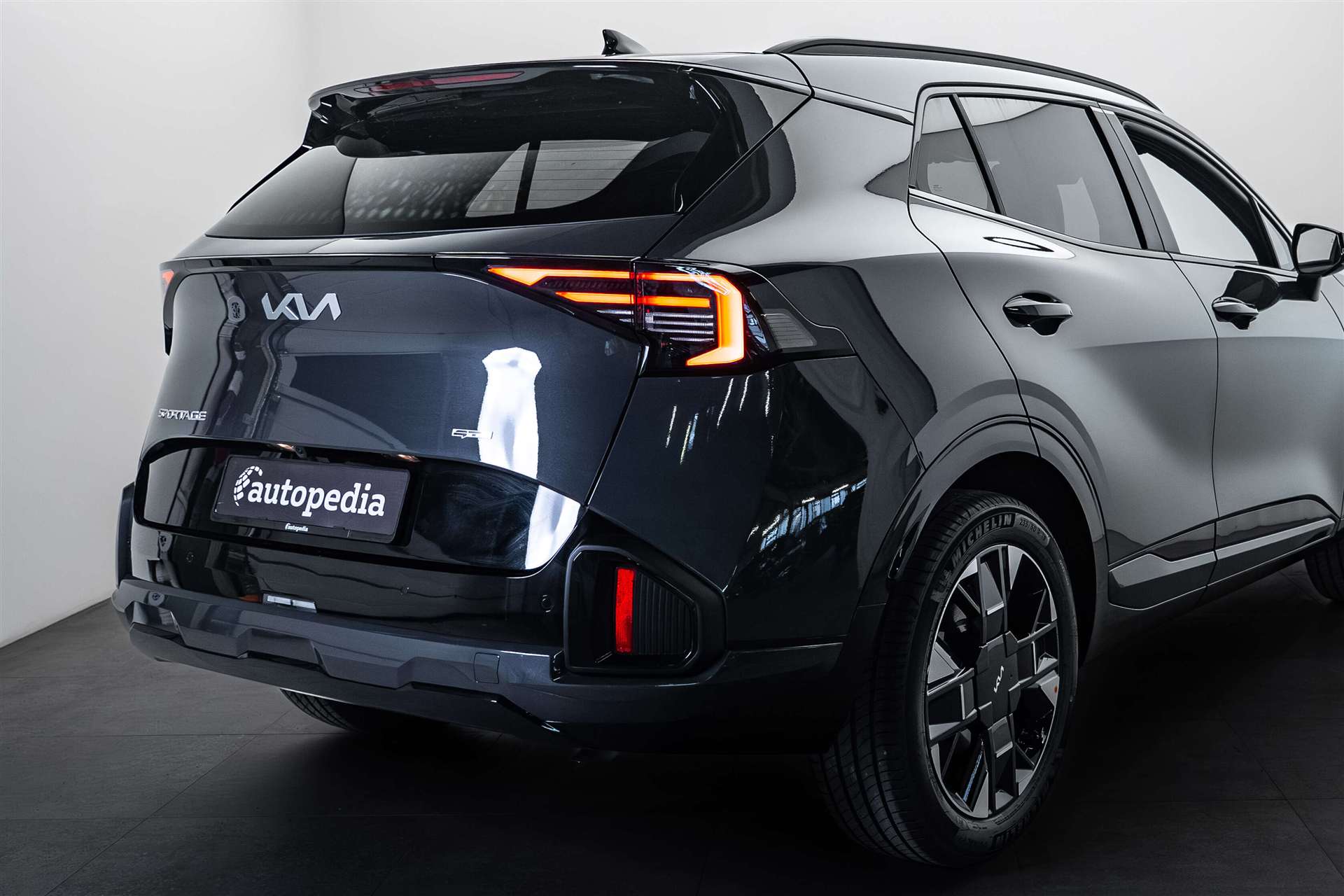 KIA Sportage 1.6T-GDi HEV NEW GT-Line 239PS 4x4 Automat-image-3