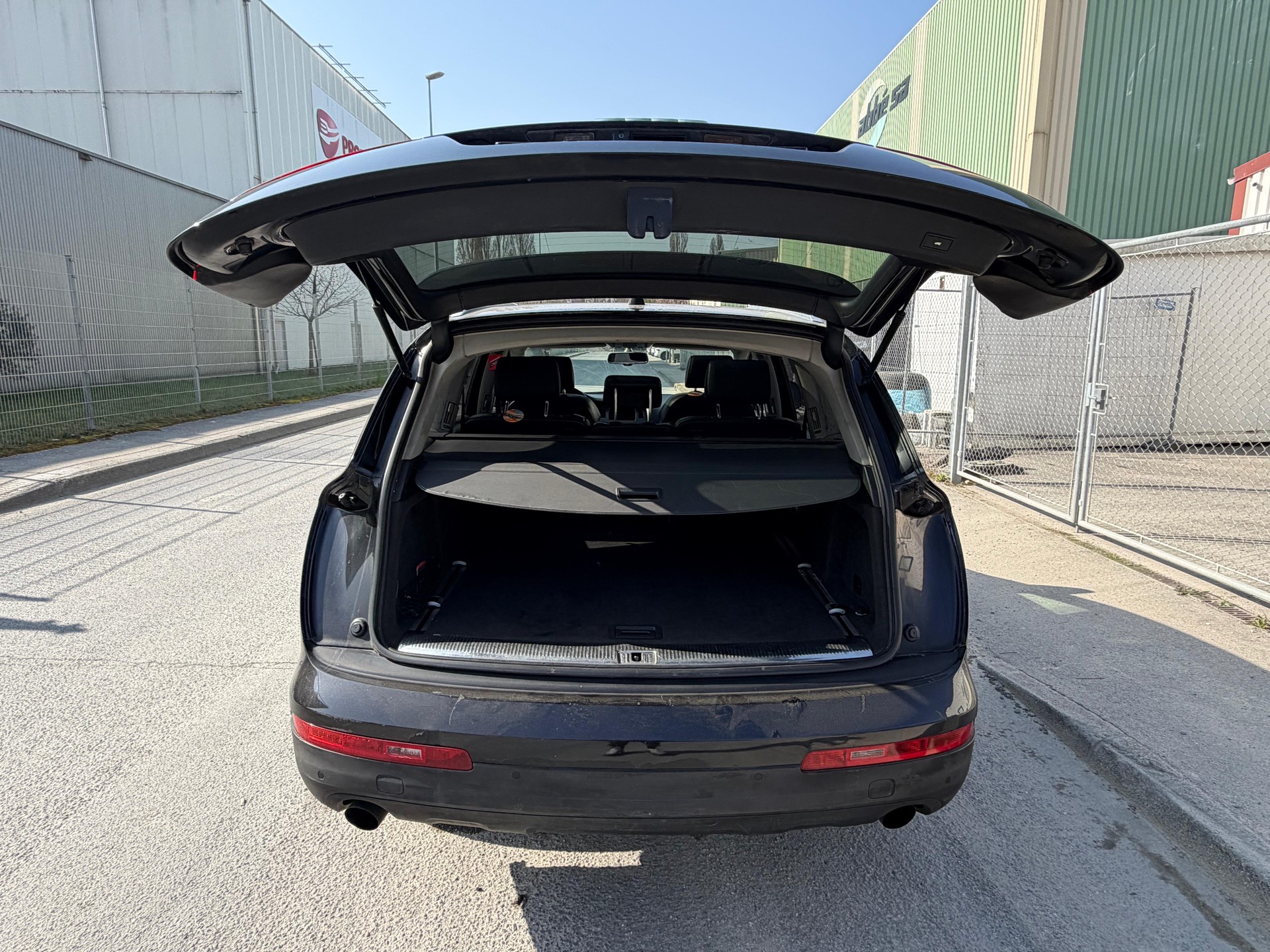 AUDI Q7 3.0 TDI quattro tiptronic-image-11