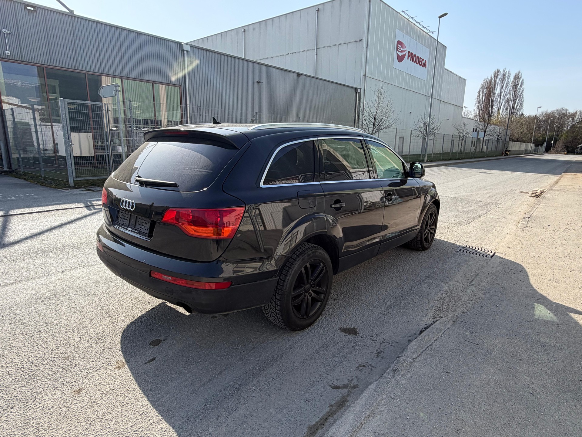 AUDI Q7 3.0 TDI quattro tiptronic-image-4