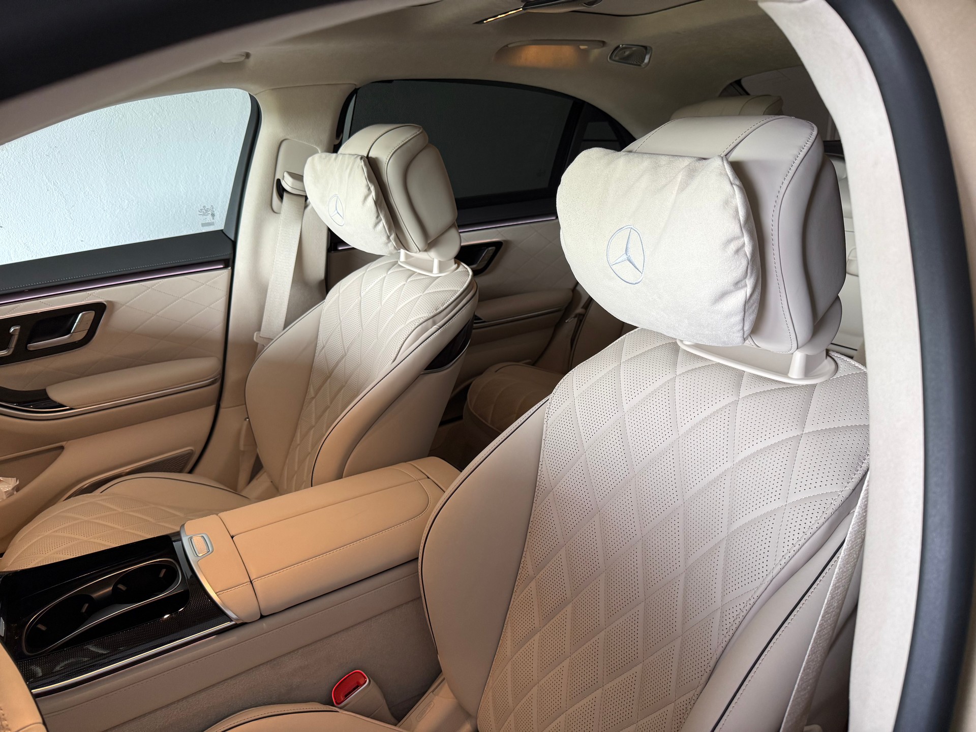 MERCEDES-BENZ S 580 e 4MATIC Limusine lang 9G-TRONIC 2024er Model | Neupreis CHF 226'000 mit CHF 87'000 abschlag und nur 12'000 KM-image-3