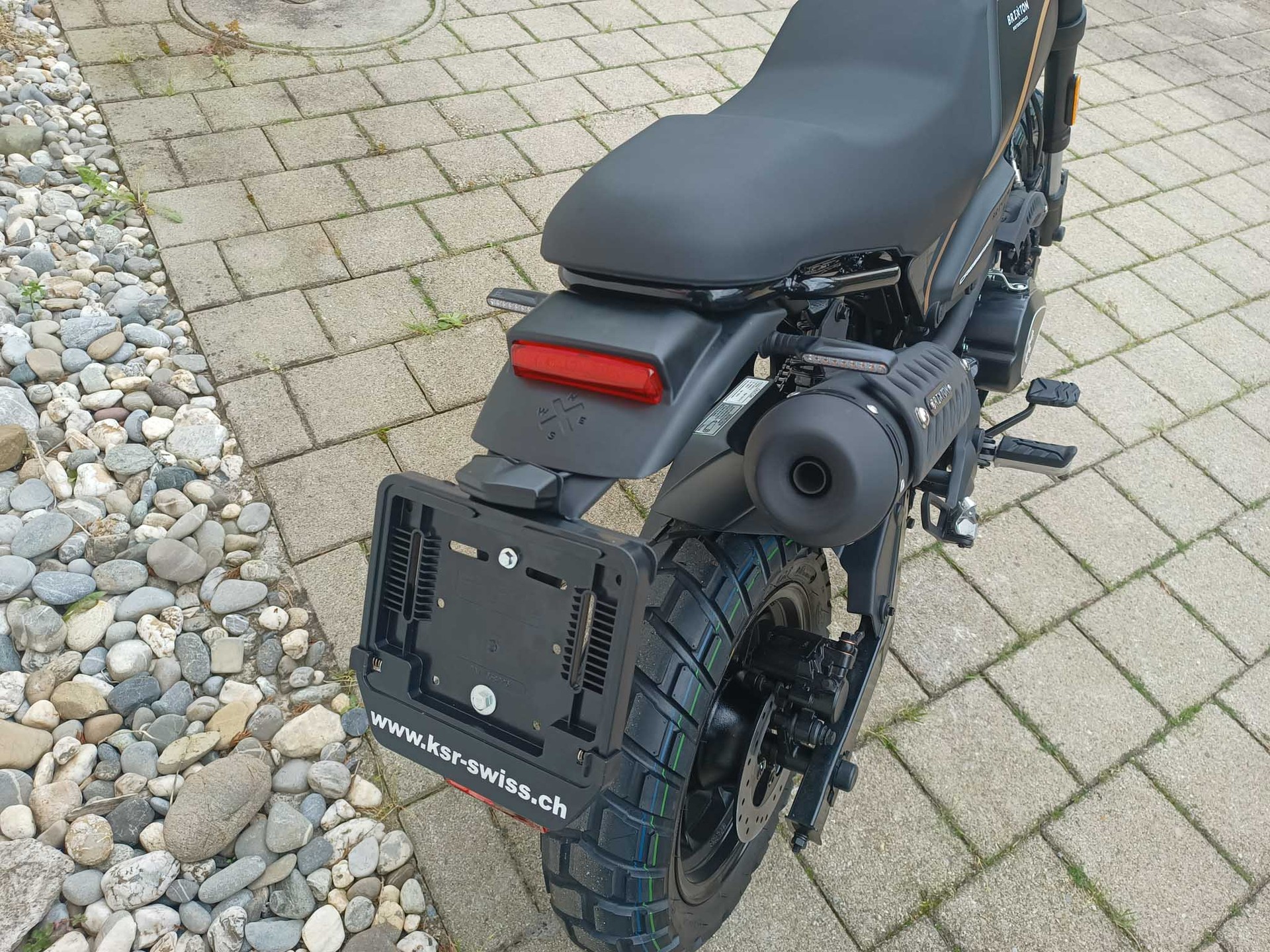BRIXTON Crossfire 125 XS-image-11