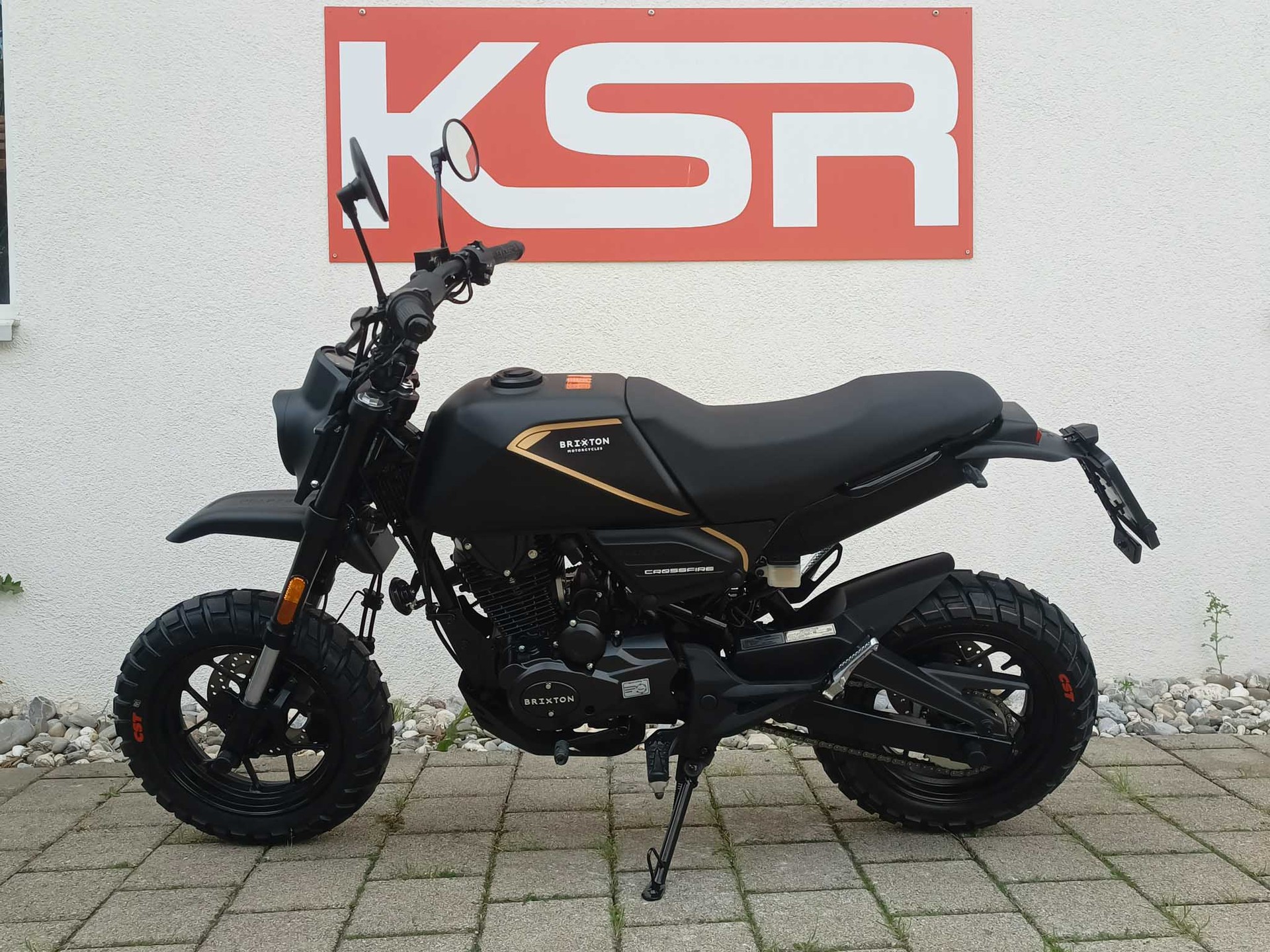 BRIXTON Crossfire 125 XS-showroom-element-1