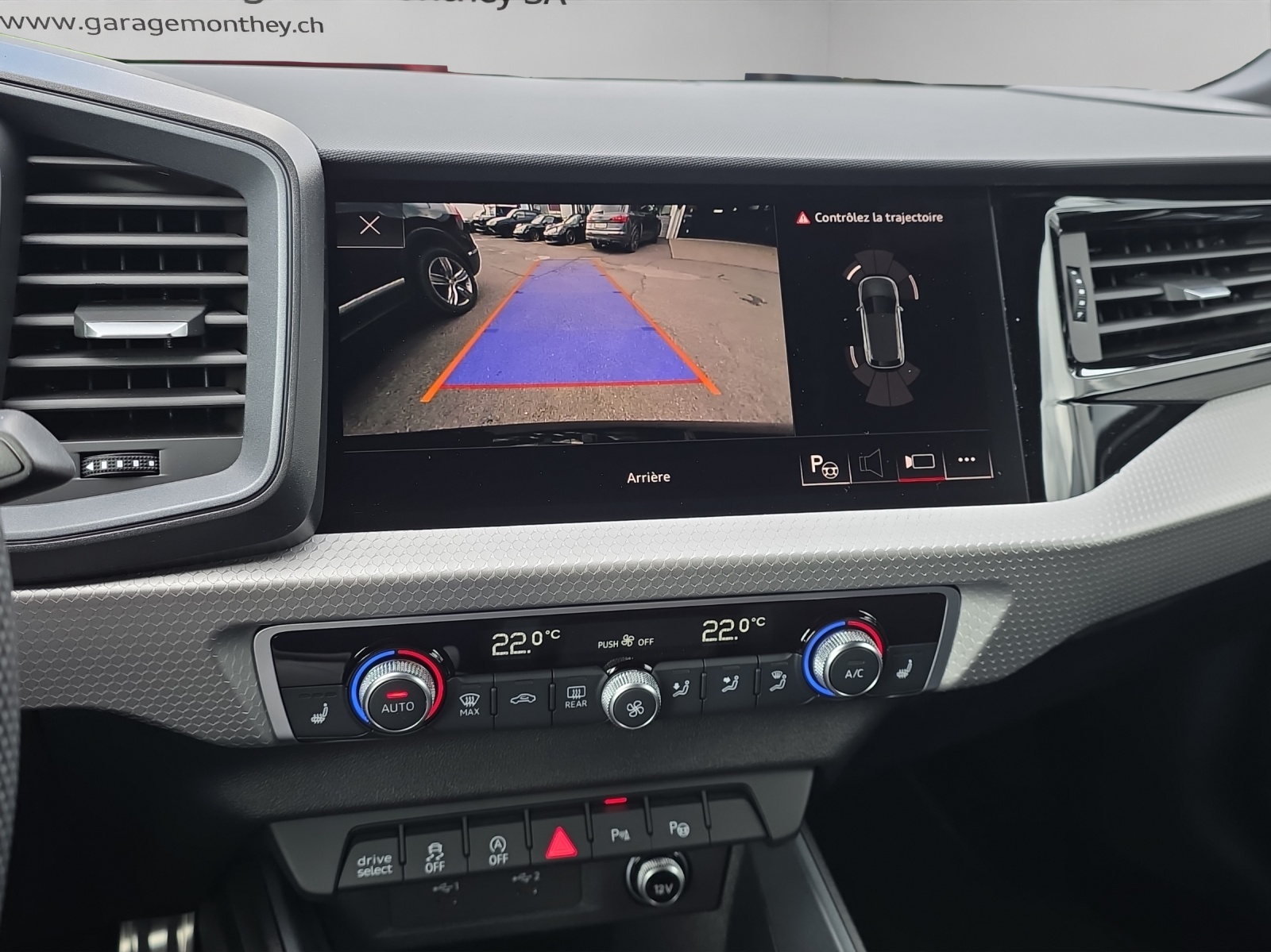 AUDI A1 Sportback 40 TFSI S Line S-tronic-image-10