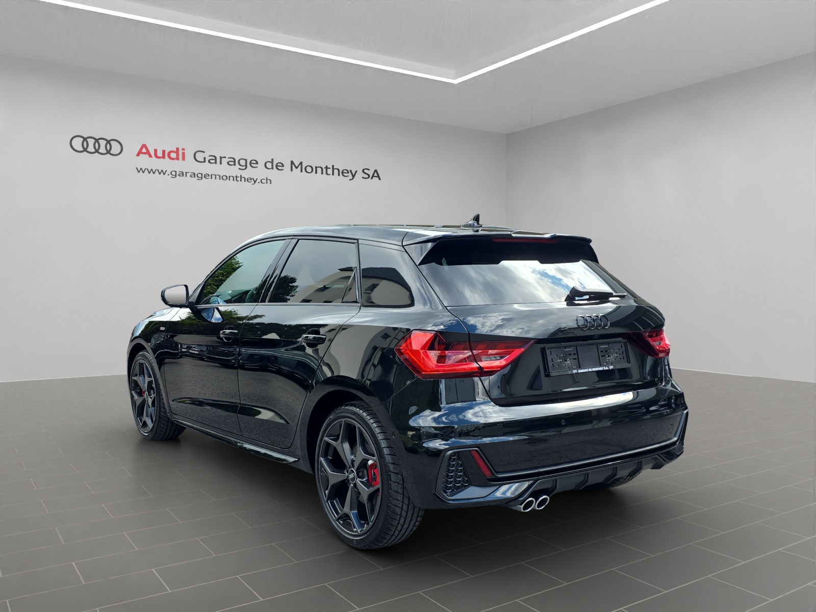 AUDI A1 Sportback 40 TFSI S Line S-tronic-image-5