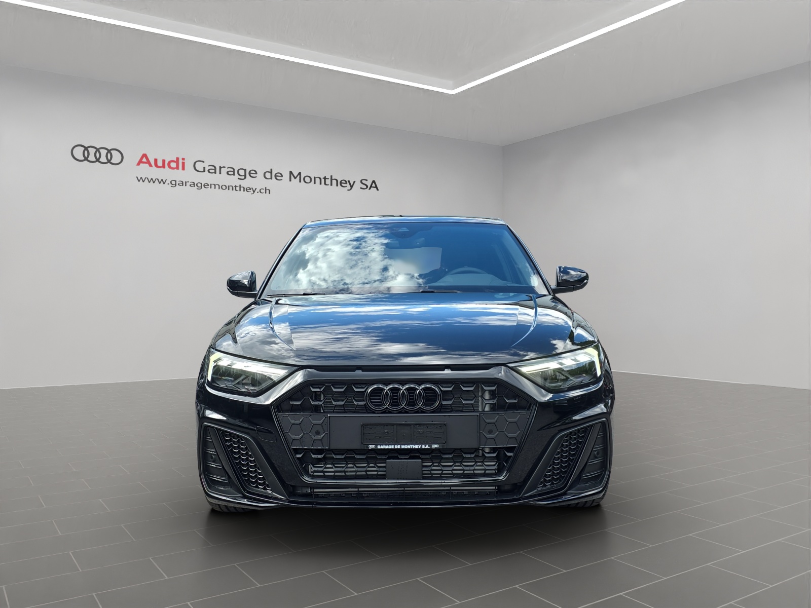 AUDI A1 Sportback 40 TFSI S Line S-tronic-image-1