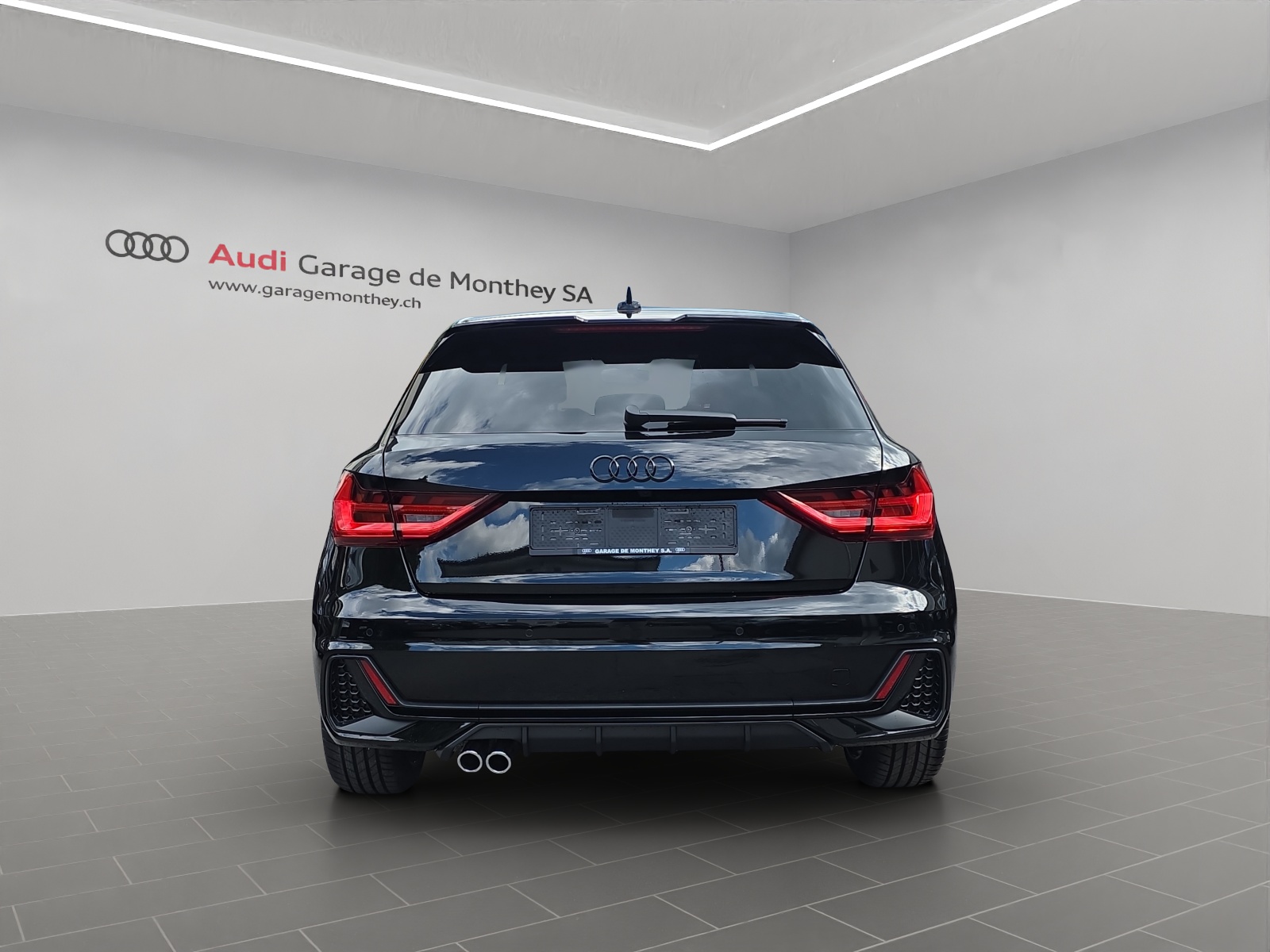 AUDI A1 Sportback 40 TFSI S Line S-tronic-image-4