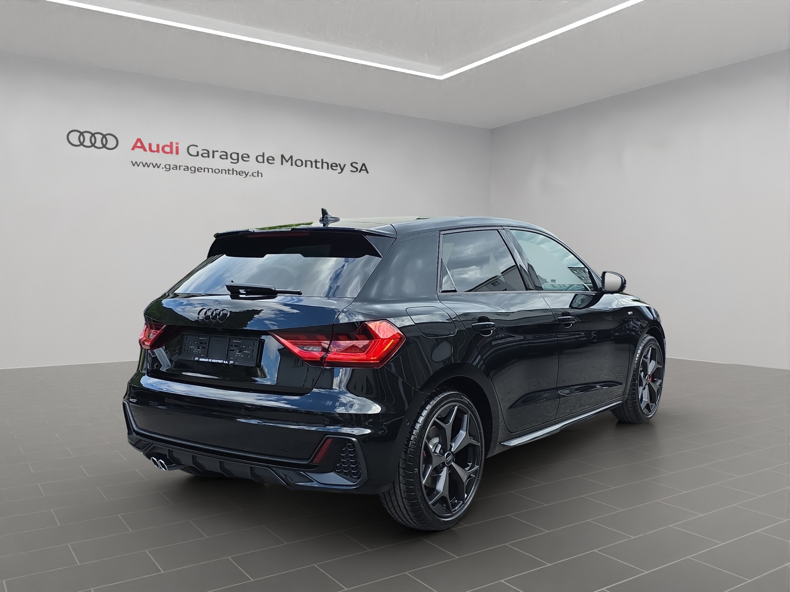 AUDI A1 Sportback 40 TFSI S Line S-tronic-image-3