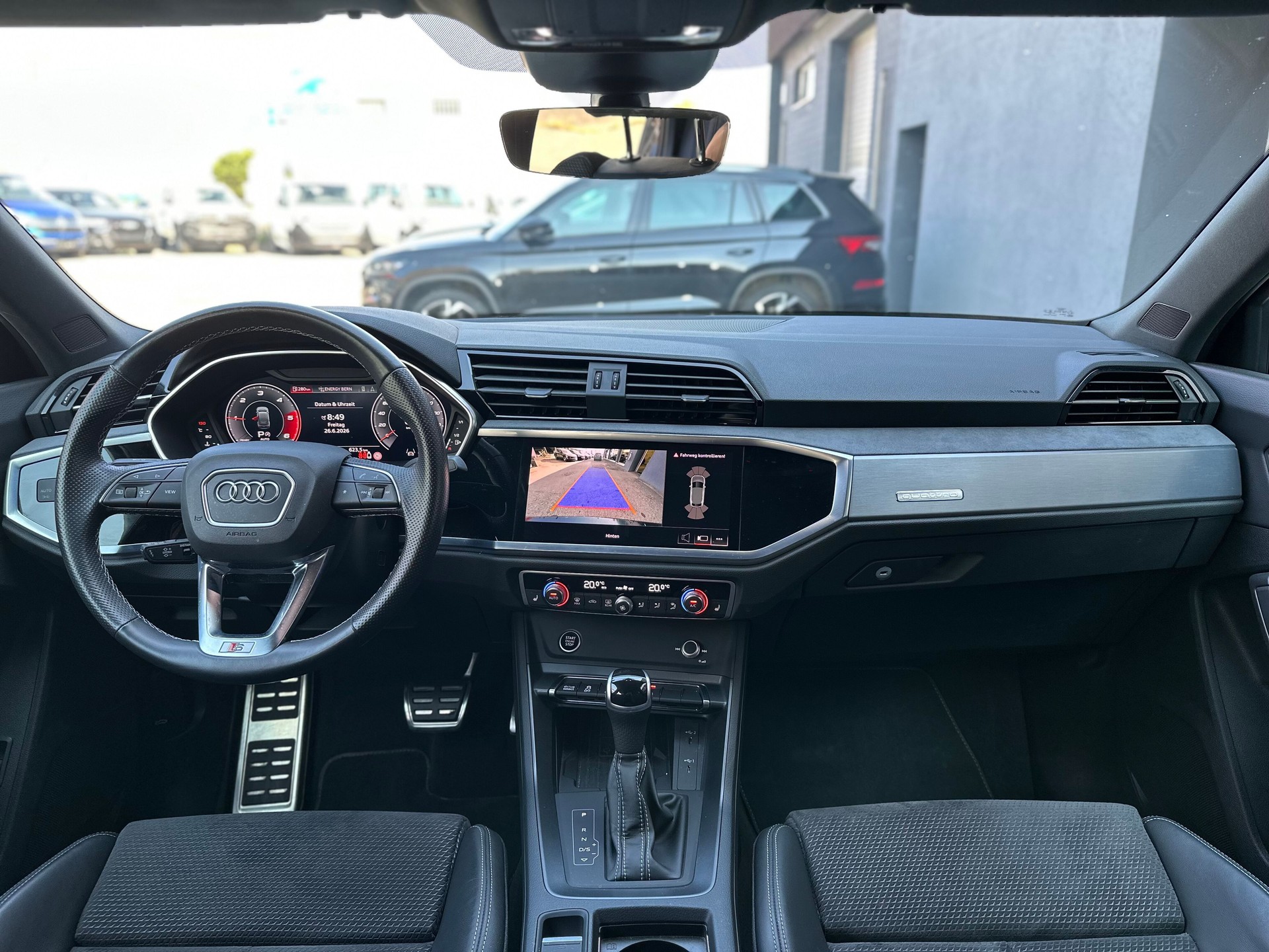 AUDI Q3 Sportback 40 TDI S line Attraction quattro S-tronic-image-6