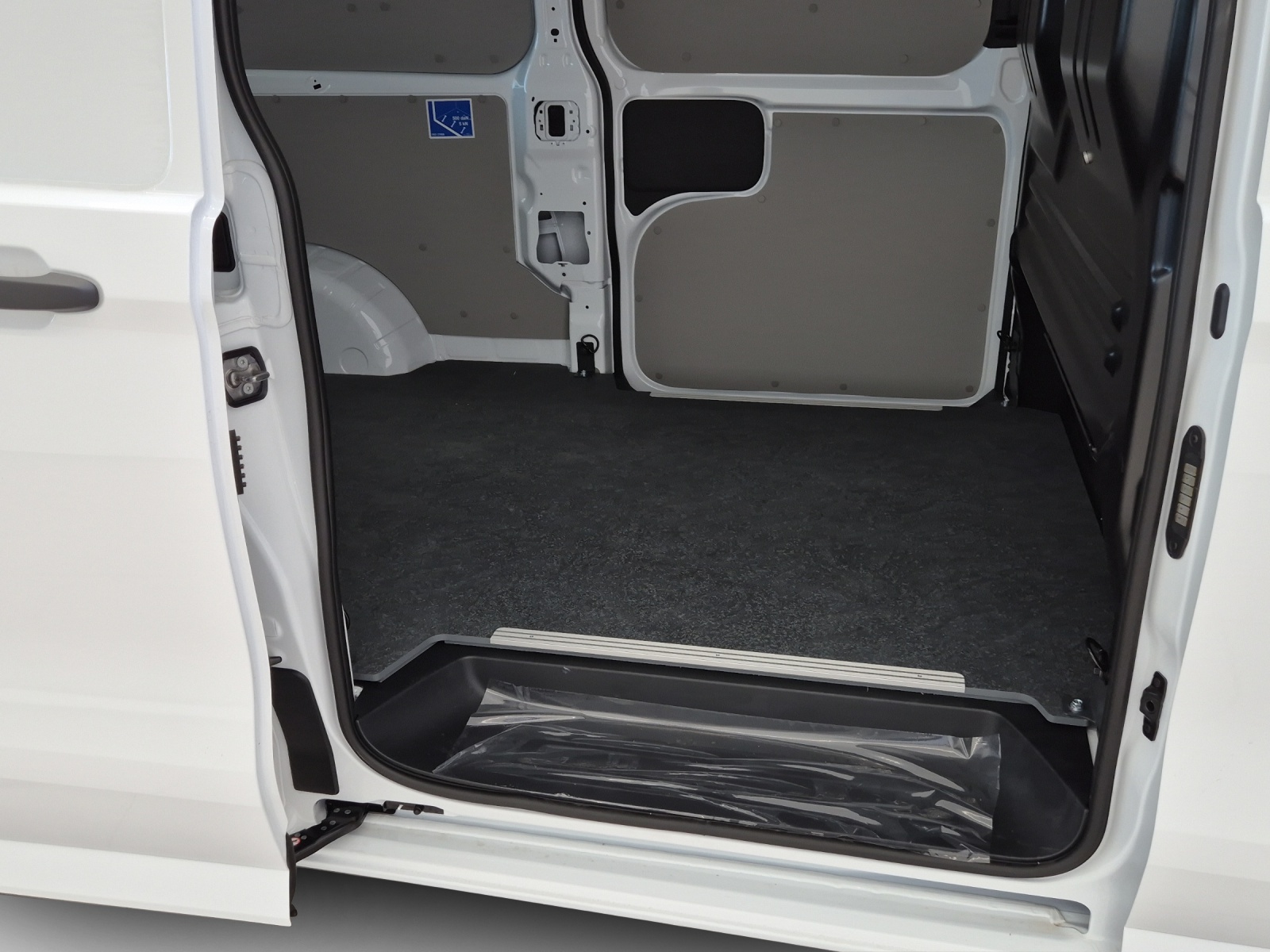 VW Transporter 2.0 TDI Lang Automat-image-11