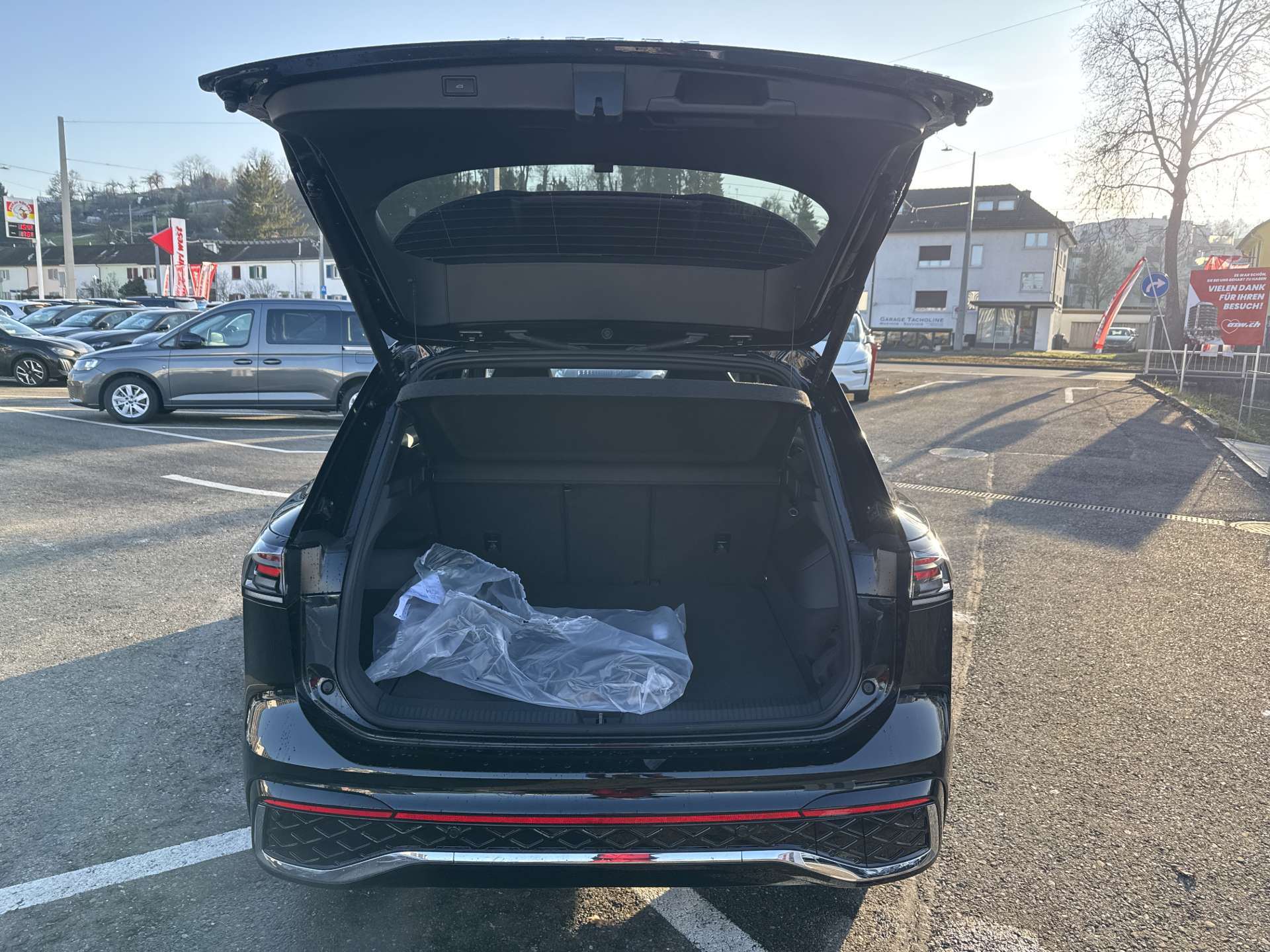 VW Tiguan 1.5 TSi evo2 mHEV R-Line DSG-Automat-image-6