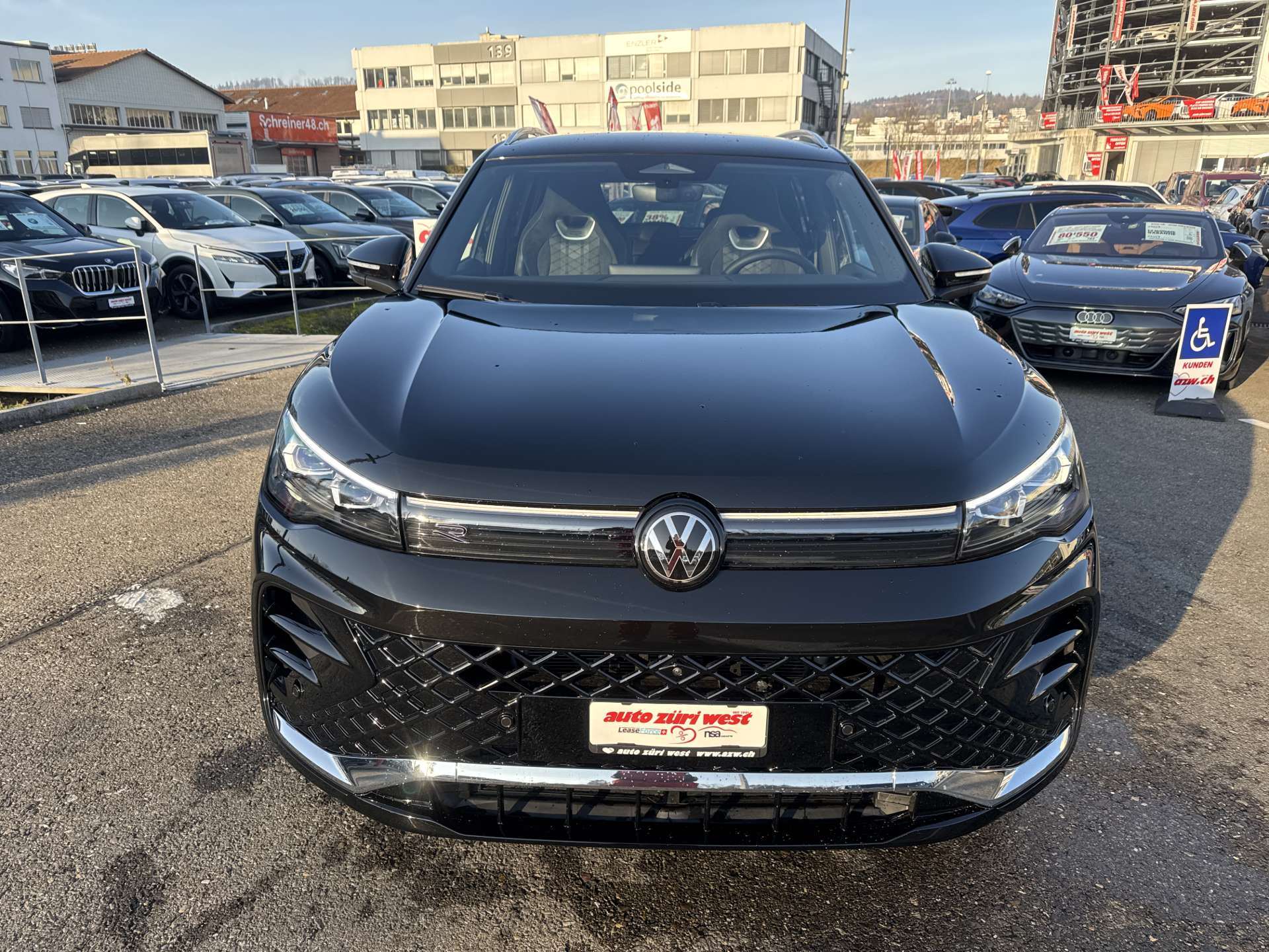 VW Tiguan 1.5 TSi evo2 mHEV R-Line DSG-Automat-image-12
