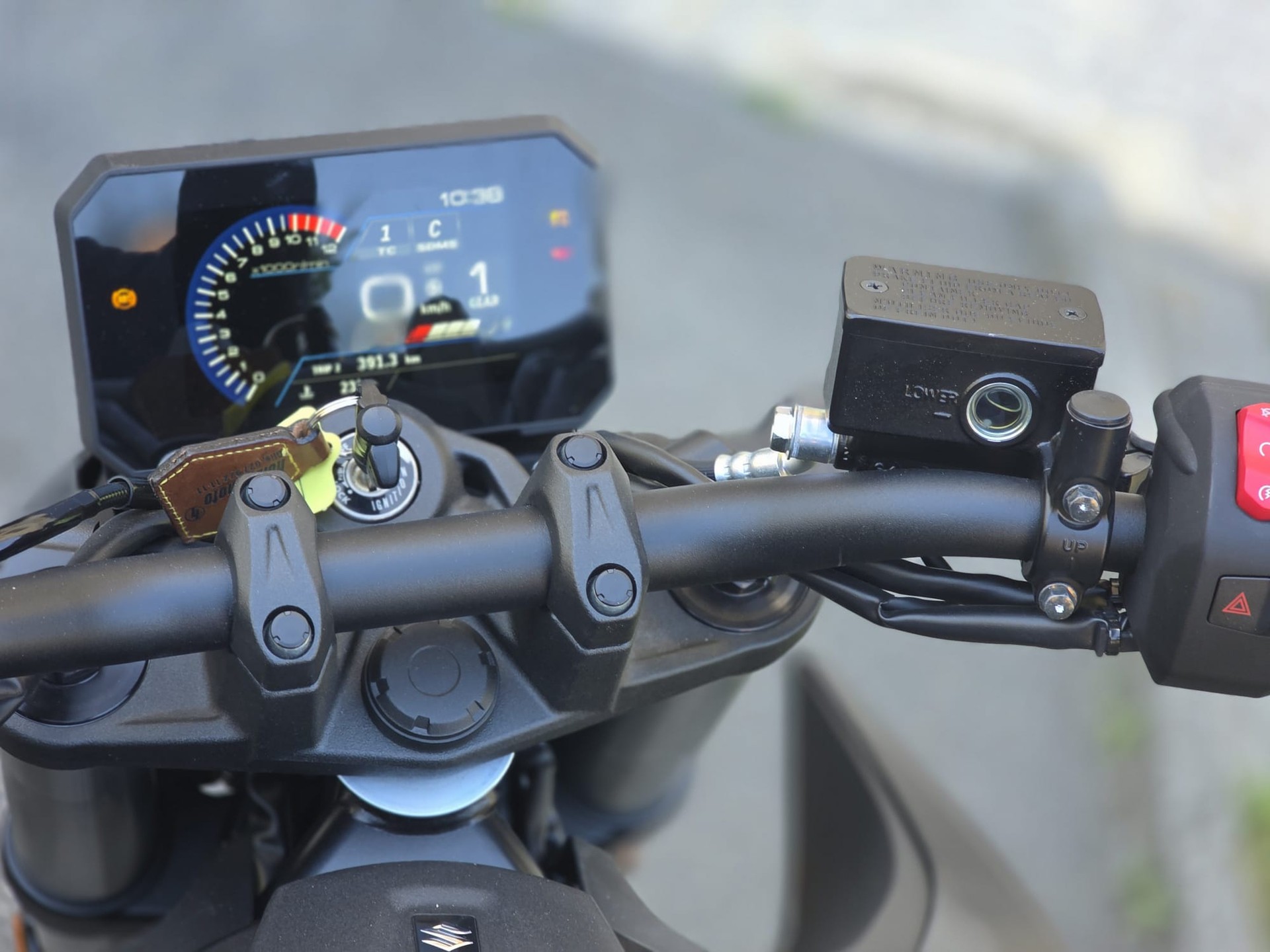 SUZUKI GSX-8S-image-1