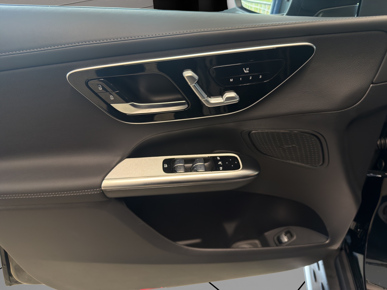 Image MERCEDES-BENZ GLC-300 GLC 300 de 4Matic EQ Star 9G-Tronic