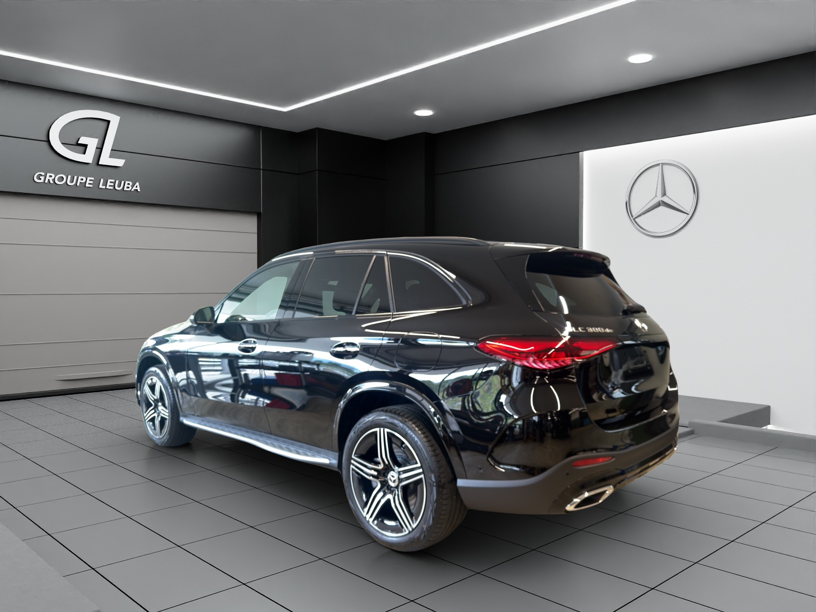 MERCEDES-BENZ GLC 300 de 4Matic EQ Star 9G-Tronic-showroom-element-3