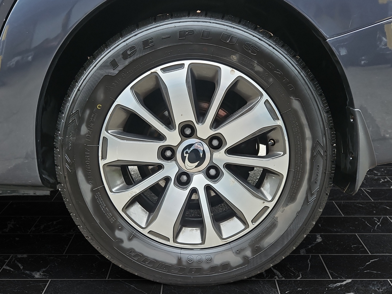 KGM-SsangYong Rodius SV 220 e-XDi 4WD Turismo-image-10