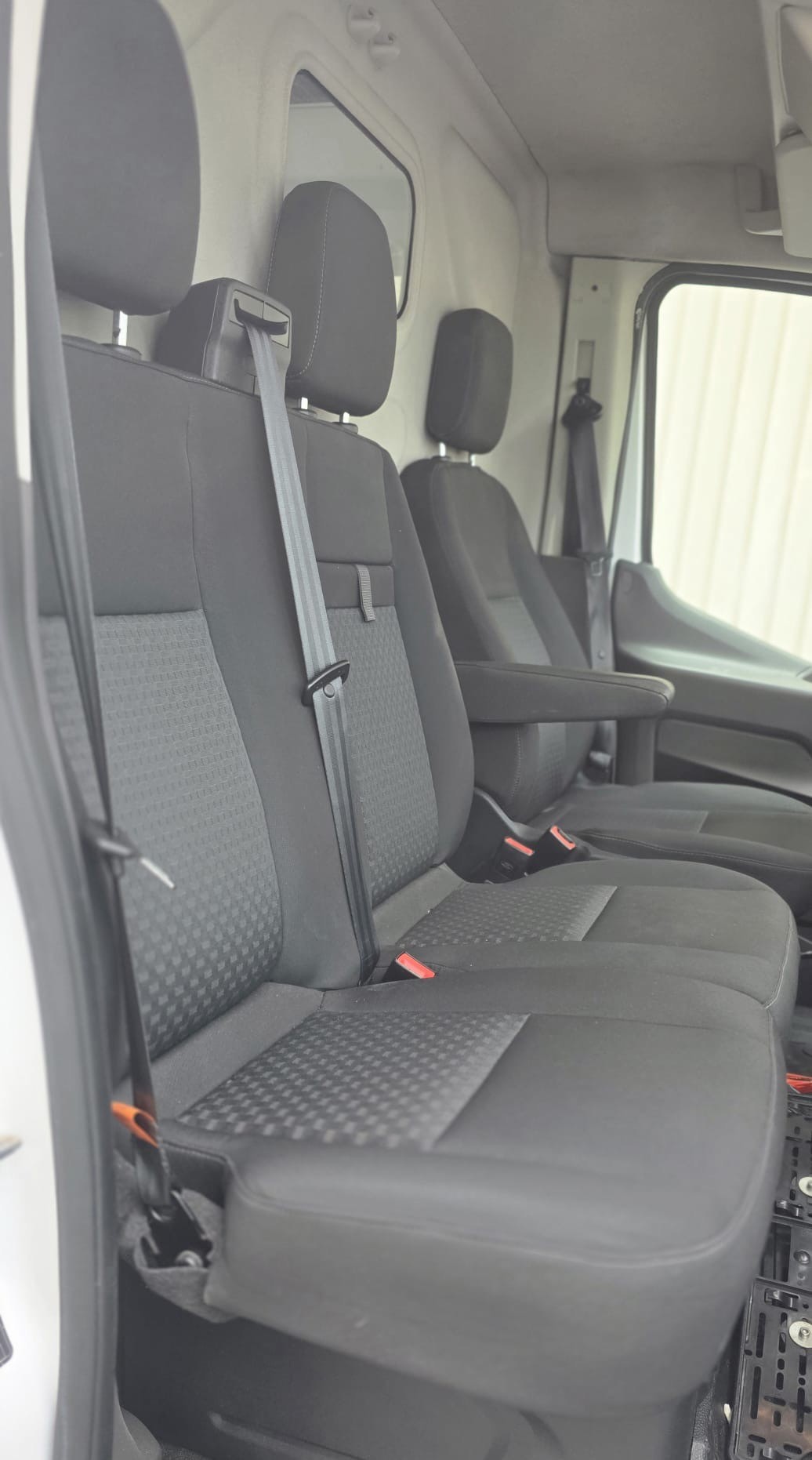 FORD Transit Van 350 L4 Trend 2.0 TDCi 170 HEV RWD-image-8