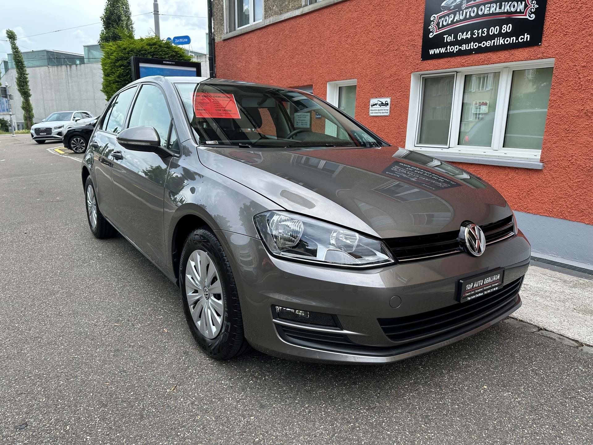 VW Golf 1.2 TSI Trendline-image-1