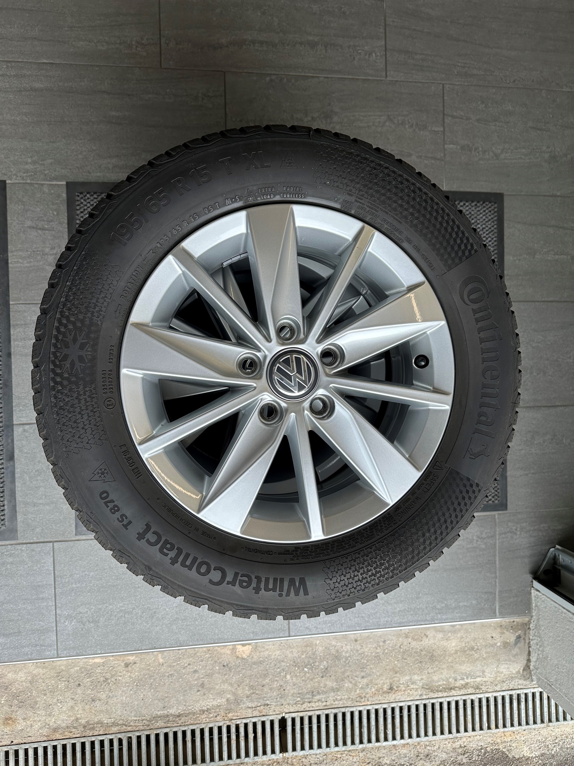 VW Golf 1.2 TSI Trendline-image-14