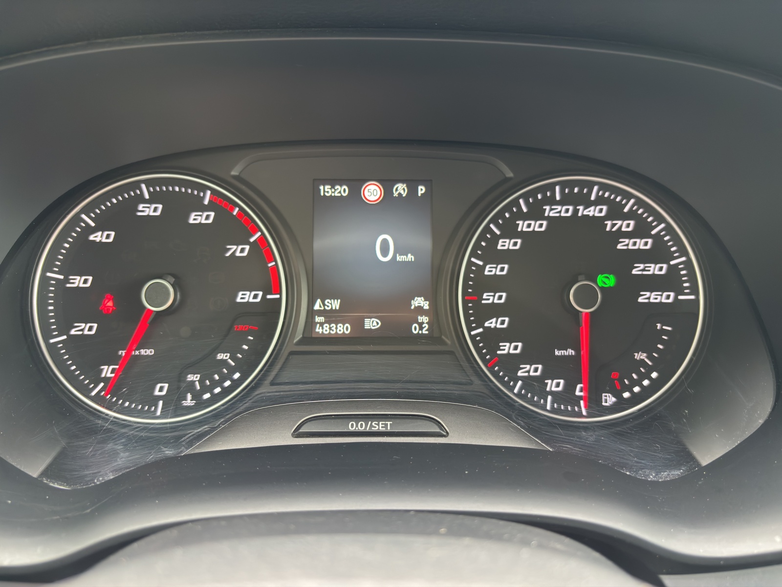 SEAT Ateca 2.0 TSI FR 4Drive DSG mit AHK & Standheizung-image-16