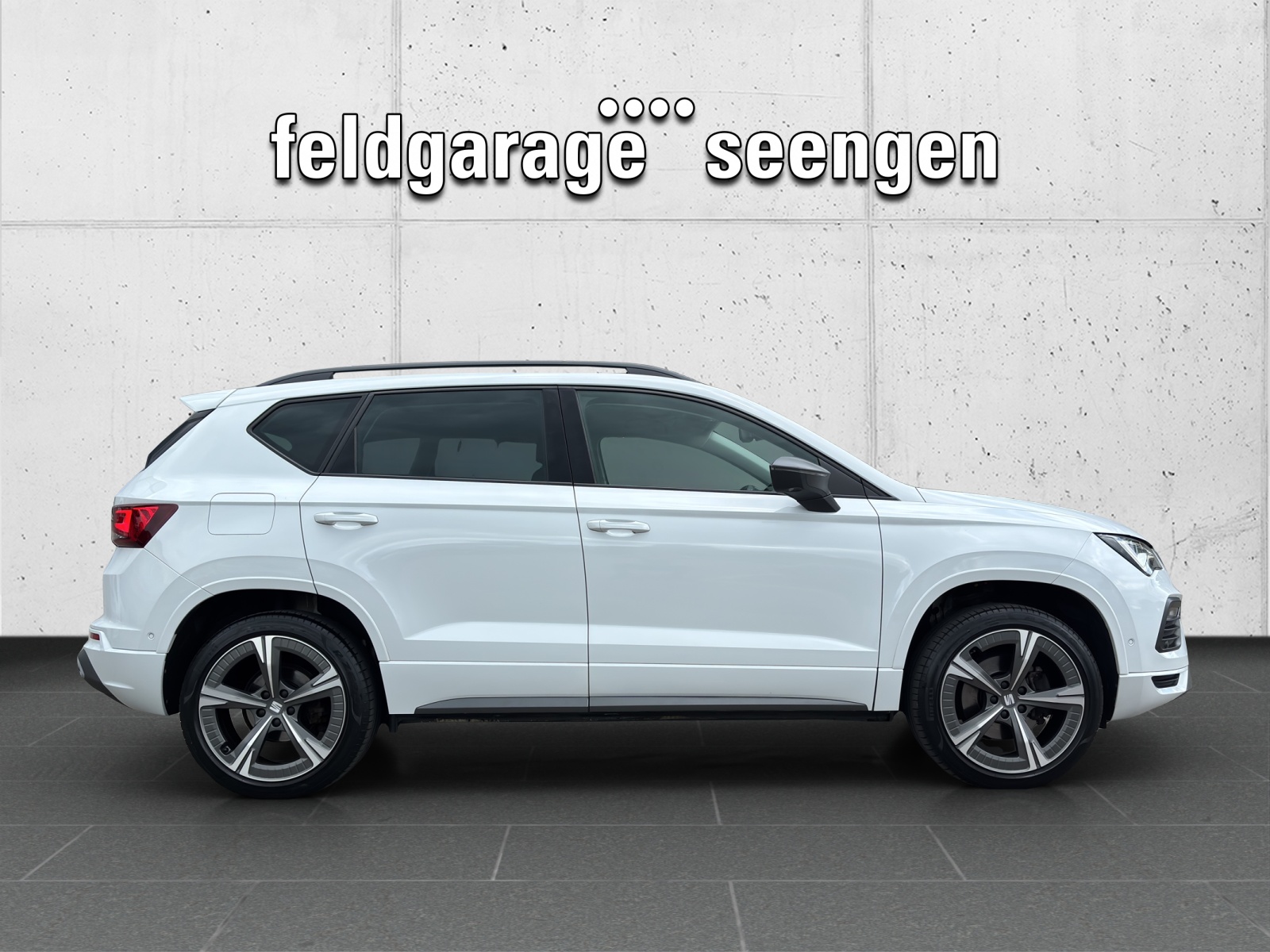 SEAT Ateca 2.0 TSI FR 4Drive DSG mit AHK & Standheizung-showroom-element-3
