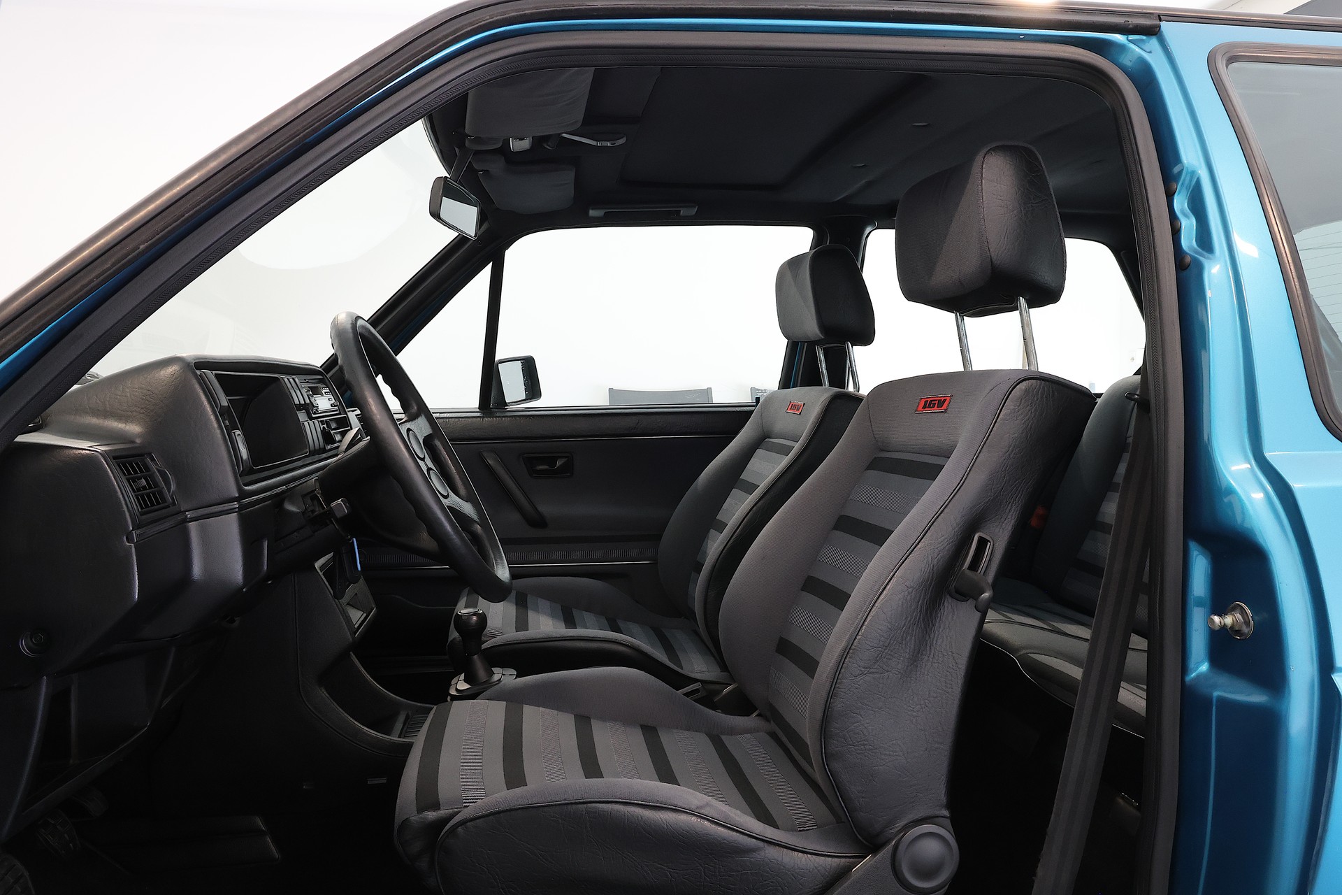 VW Golf 1800 GTI 16V 139 PS-image-8