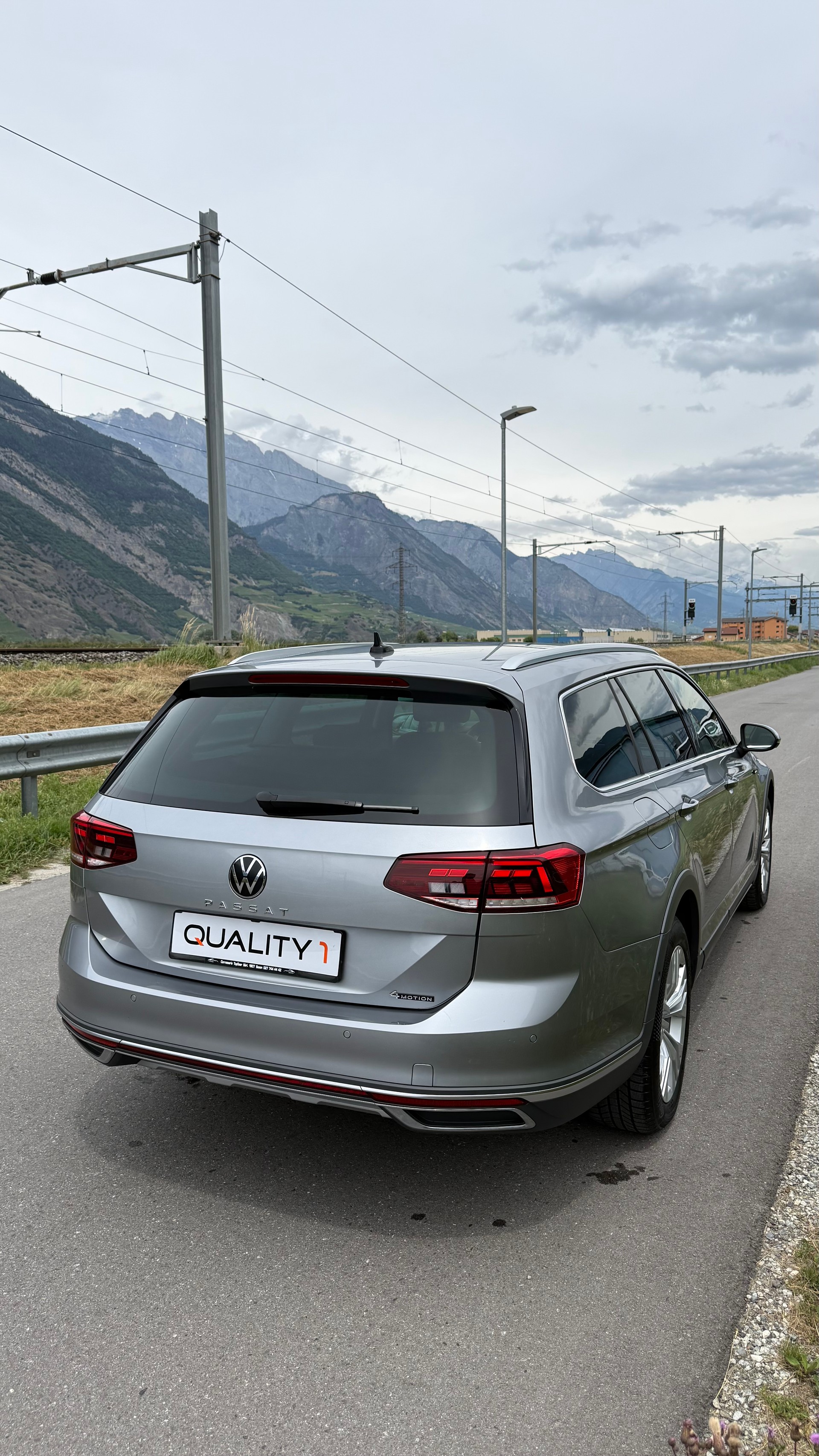 VW Passat Alltrack 2.0 TSI 4Motion DSG-image-3