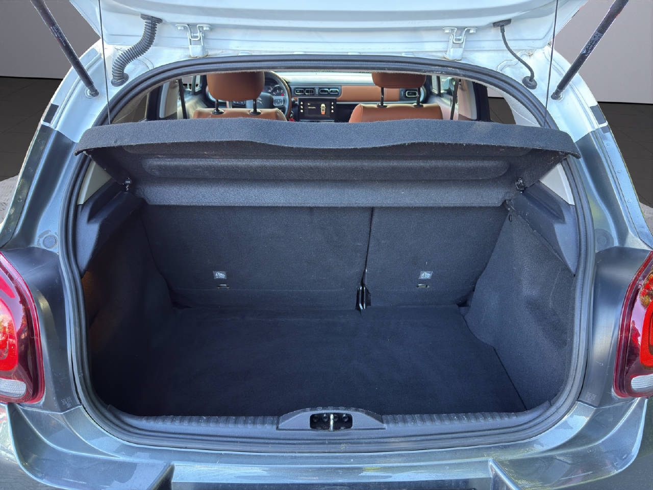 CITROEN C3 1.2 PureTech Shine-image-9