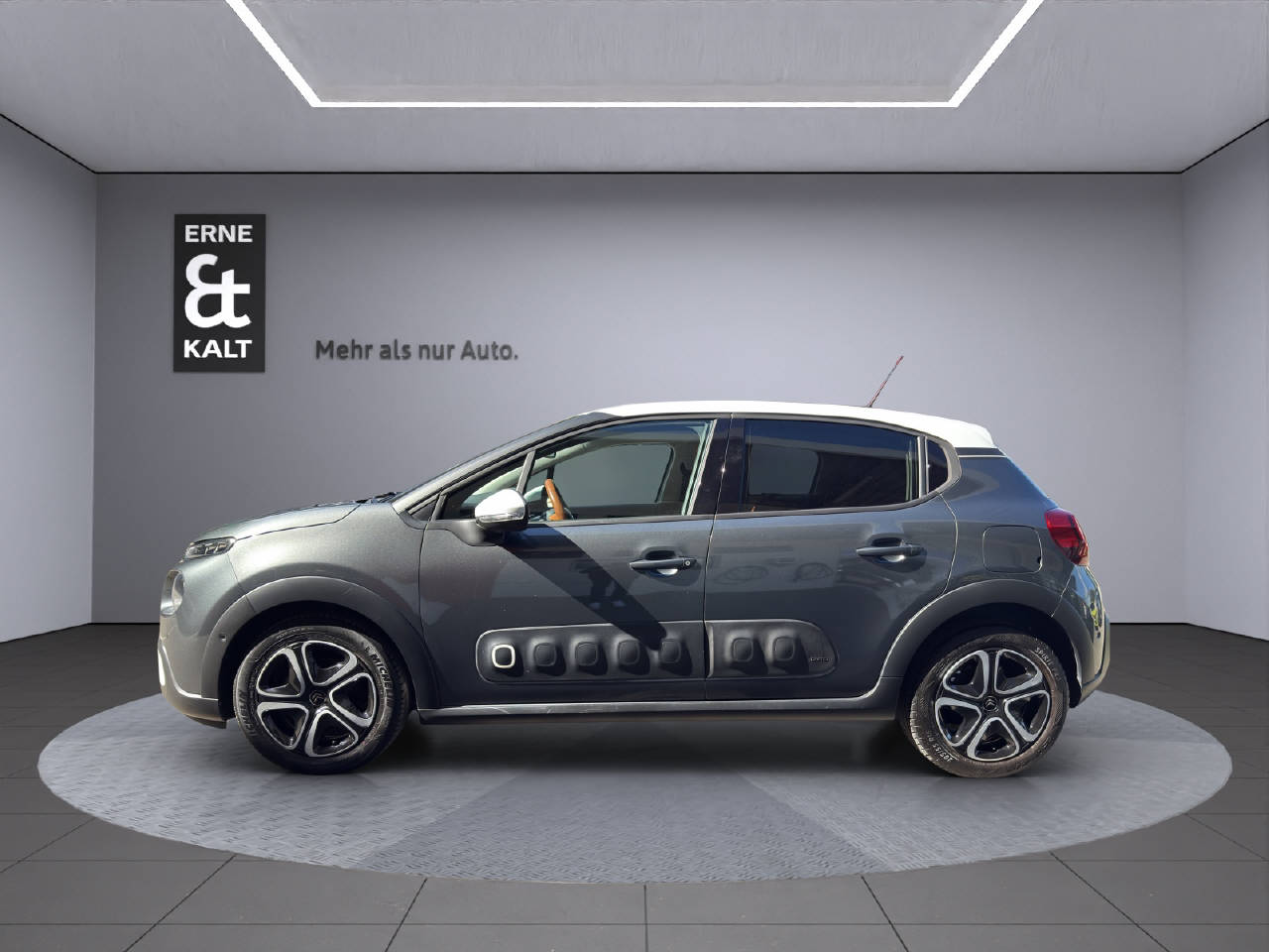 CITROEN C3 1.2 PureTech Shine-image-1