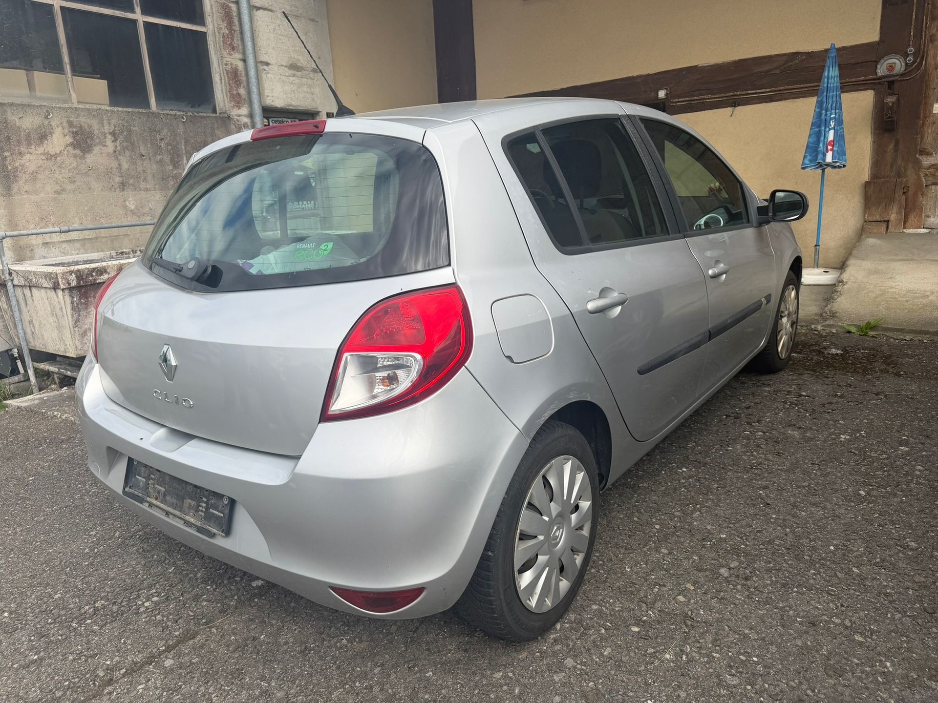 RENAULT Clio 1.2 16V Expression-image-4