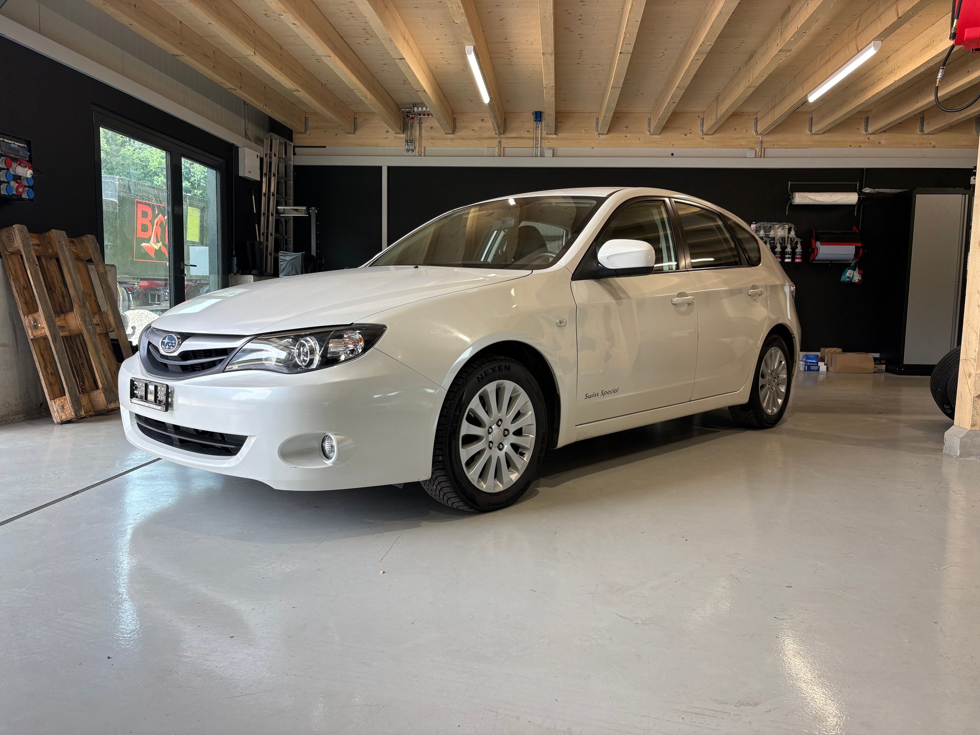 SUBARU Impreza 2.0R Swiss Automatic-image-0