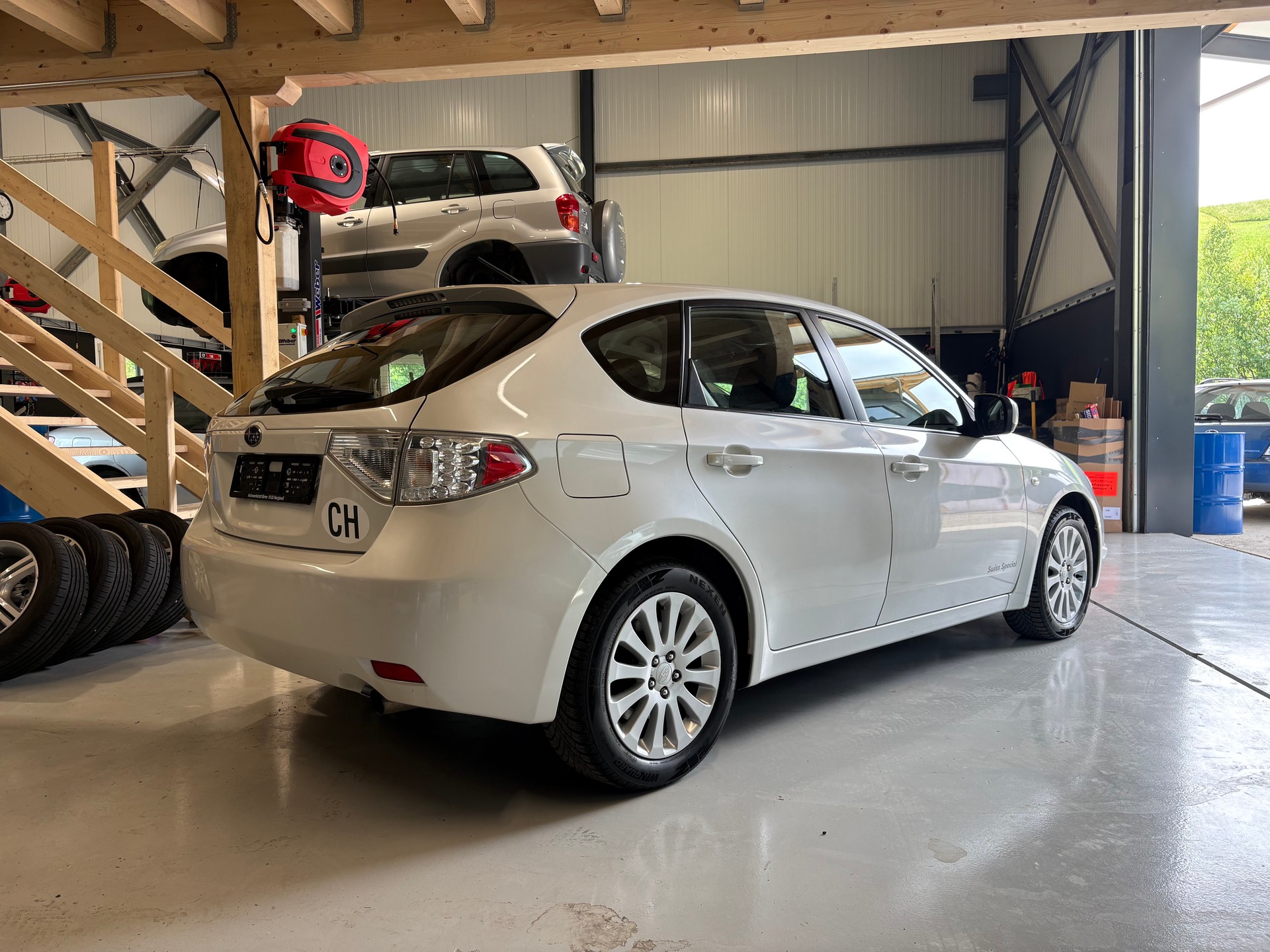 SUBARU Impreza 2.0R Swiss Automatic-image-4