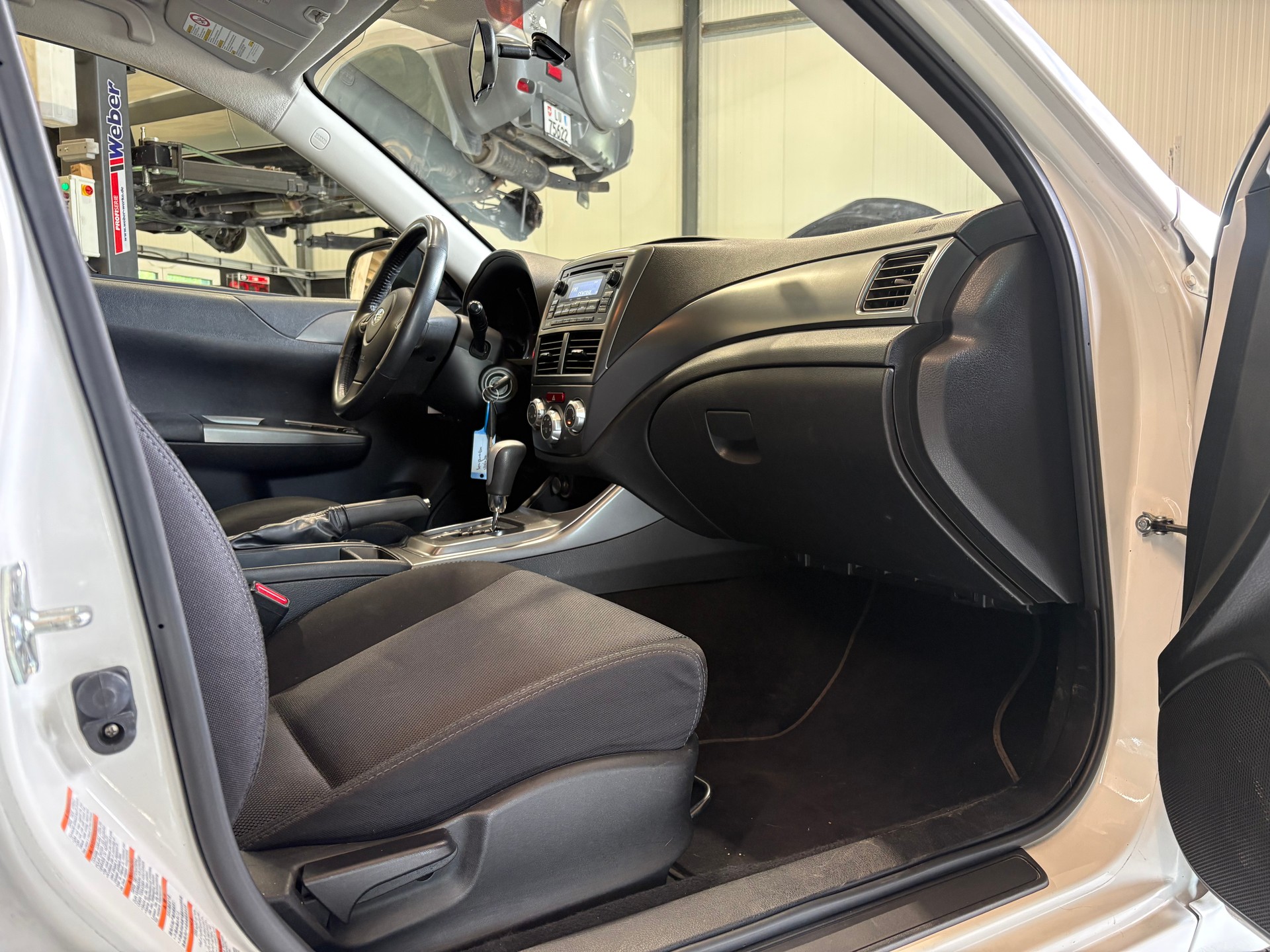SUBARU Impreza 2.0R Swiss Automatic-image-7